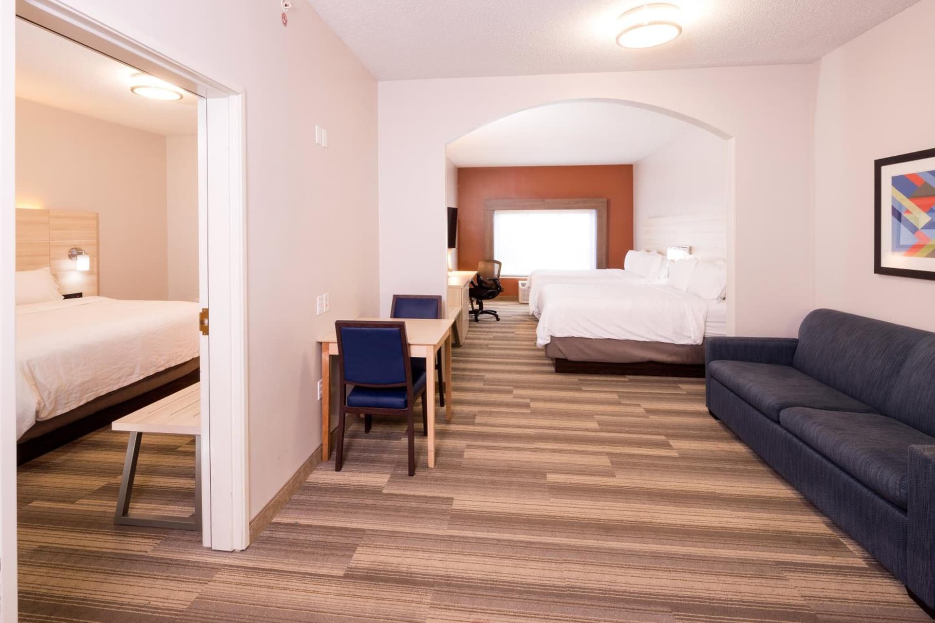 Holiday Inn Express Hotel & Suites Grand Blanc by IHG gallery photo in Grand Blanc, MI — image 34
