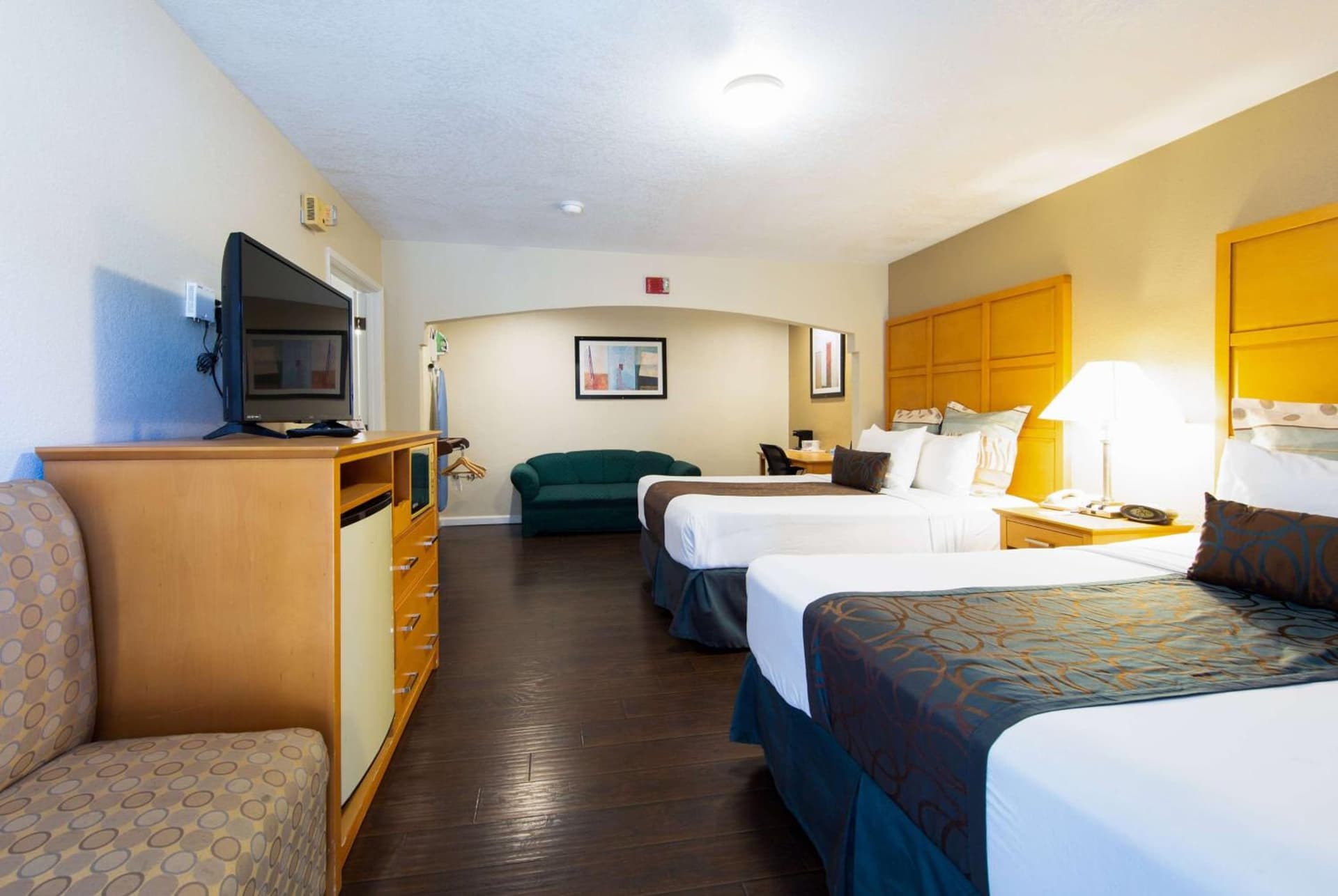Signature Inn Merced Yosemite Parkway gallery photo in Merced, CA — image 24
