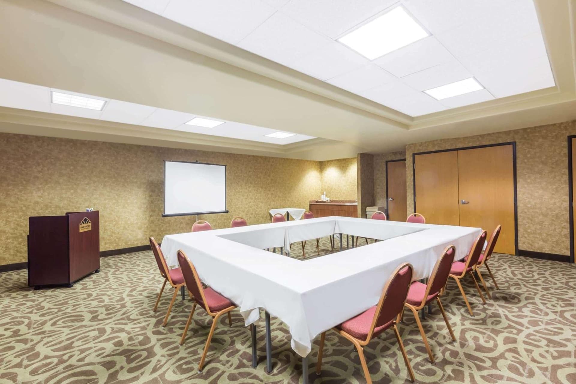 Hawthorn Suites by Wyndham-Oakland/Alameda gallery photo in Alameda, CA — image 36