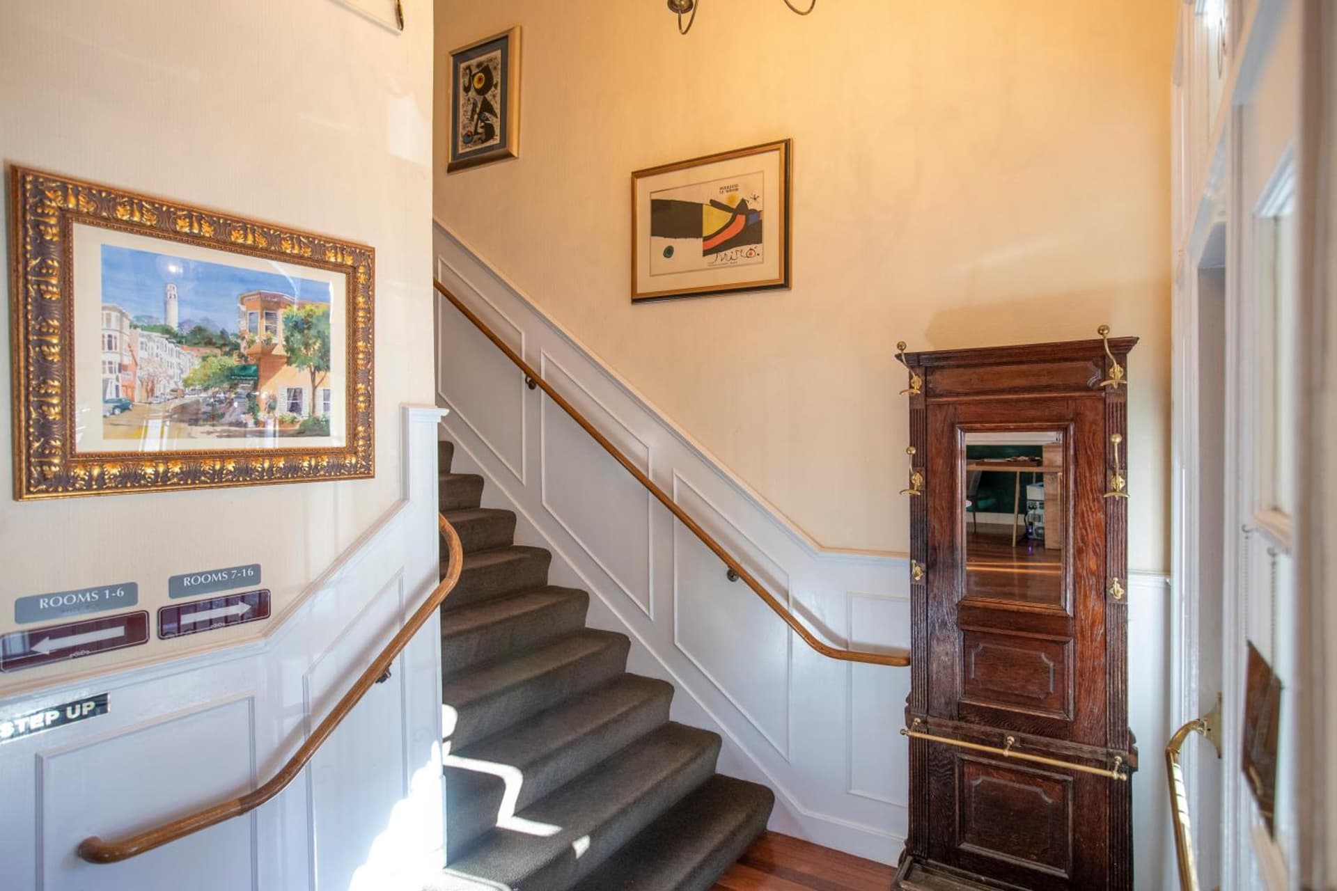 Washington Square Inn interior in San Francisco, CA — gallery photo 2