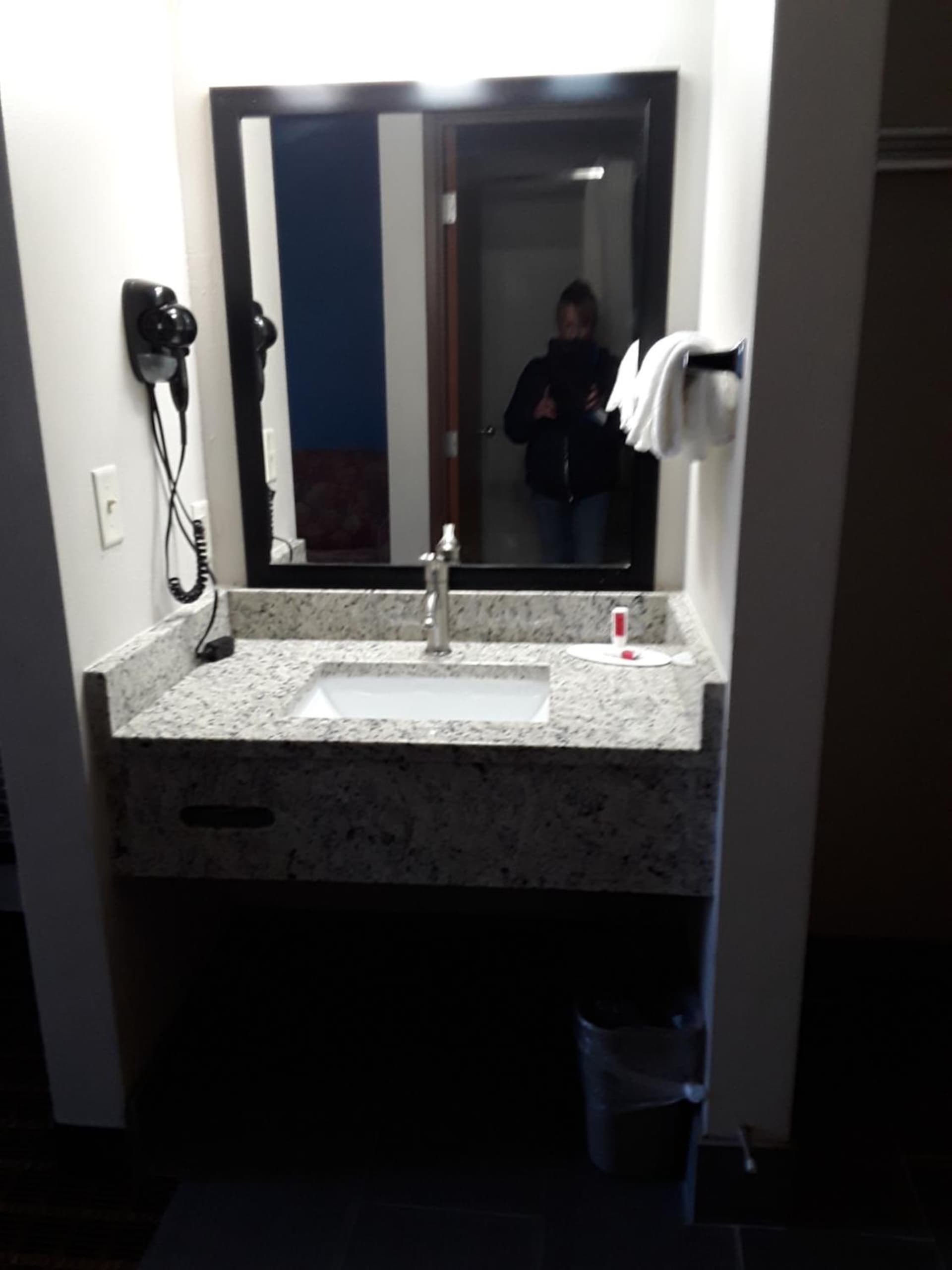 Baymont Inn & Suites Richmond gallery photo in Richmond, IL — image 4