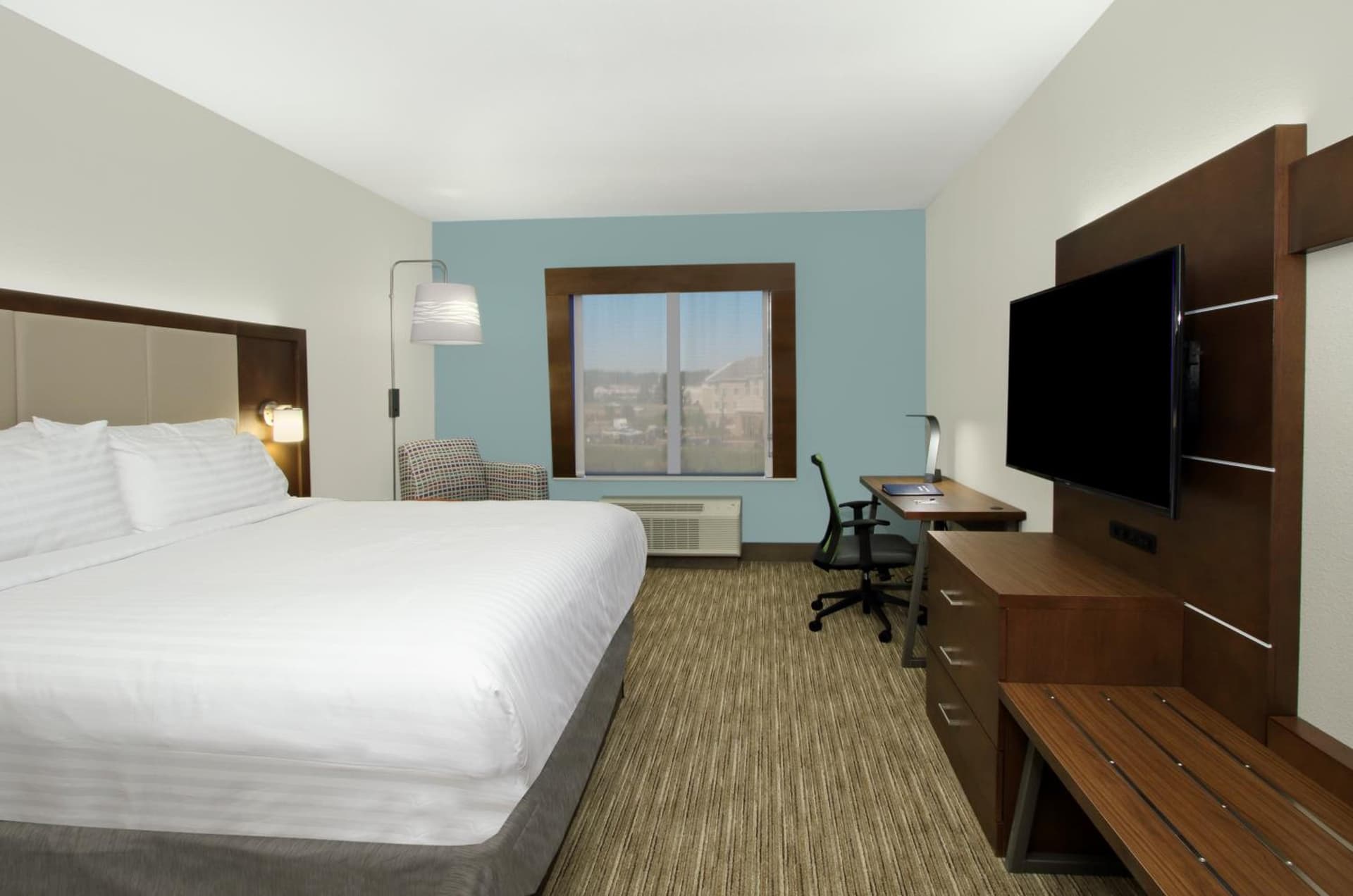 Holiday Inn Express & Suites Columbus North by IHG interior in Columbus, MS — gallery photo 2