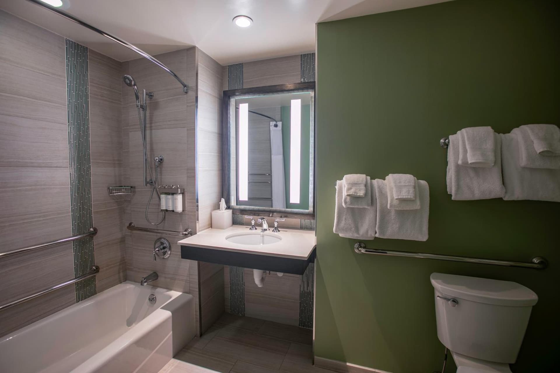 Wyndham Grand Jupiter at Harbourside Place gallery photo in Jupiter, FL — image 12