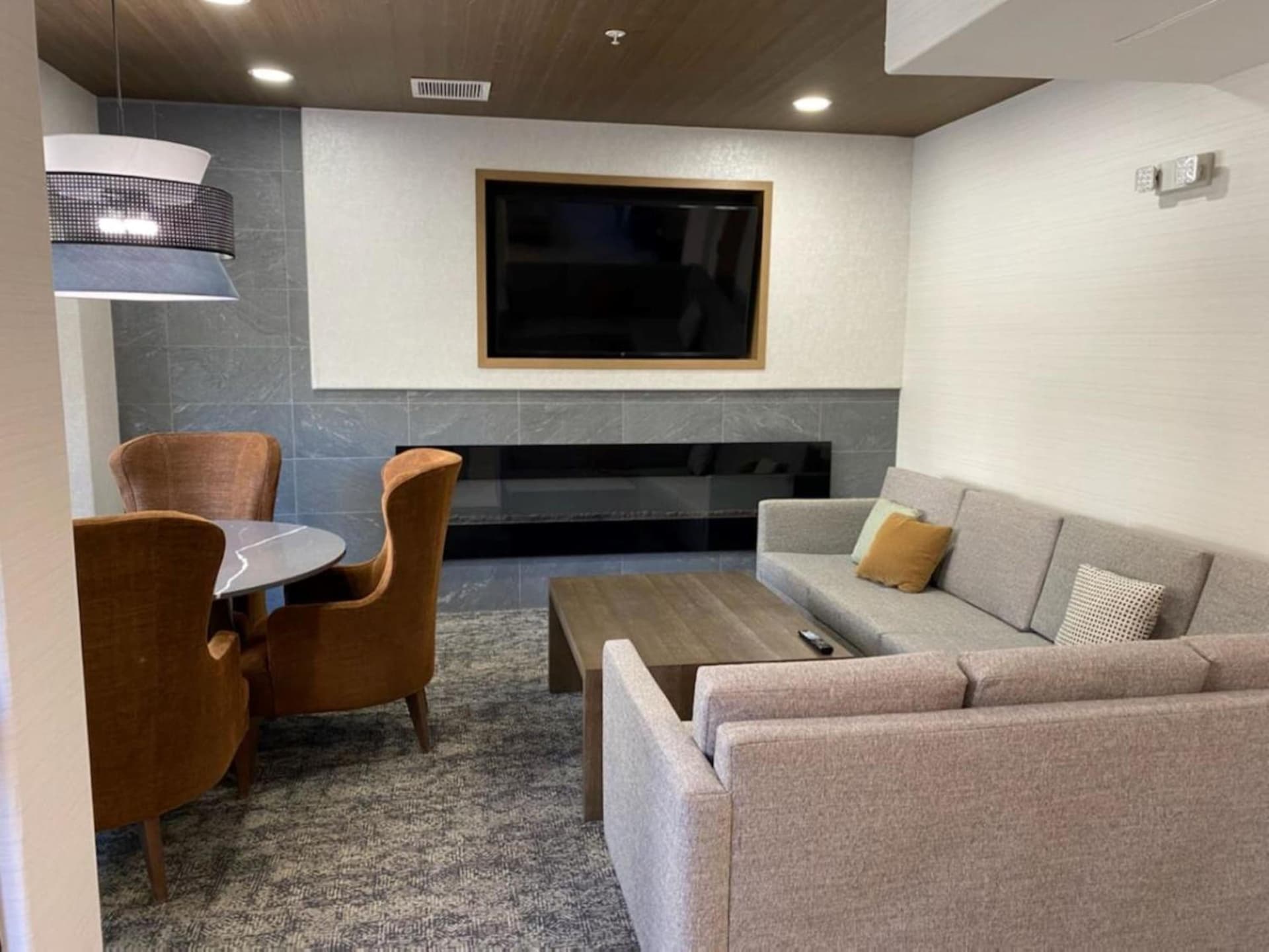 Staybridge Suites Phoenix Glendale Sports Dist by IHG gallery photo in Glendale, AZ — image 68