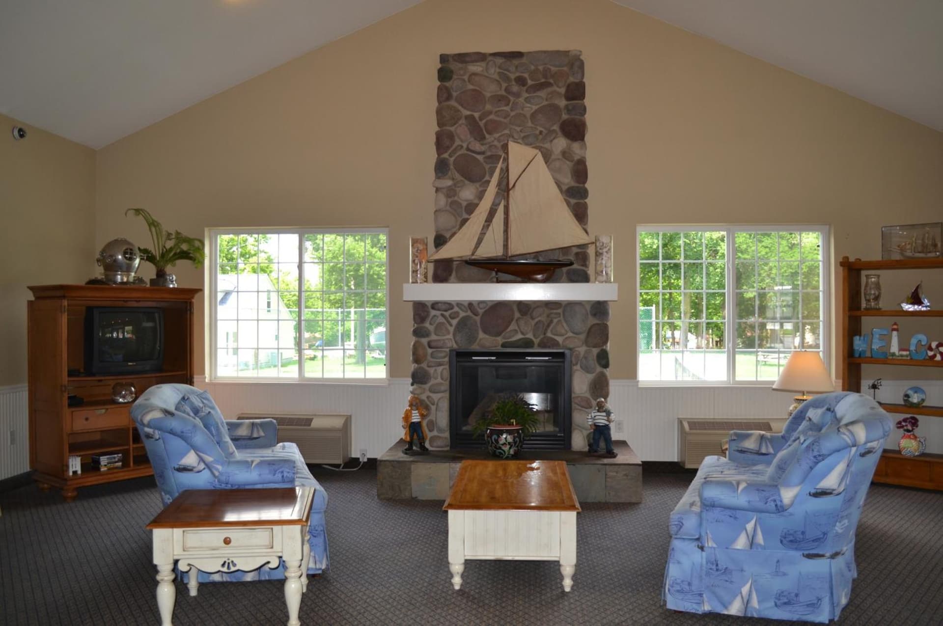South Beach Resort Hotel gallery photo in Marblehead, OH — image 26