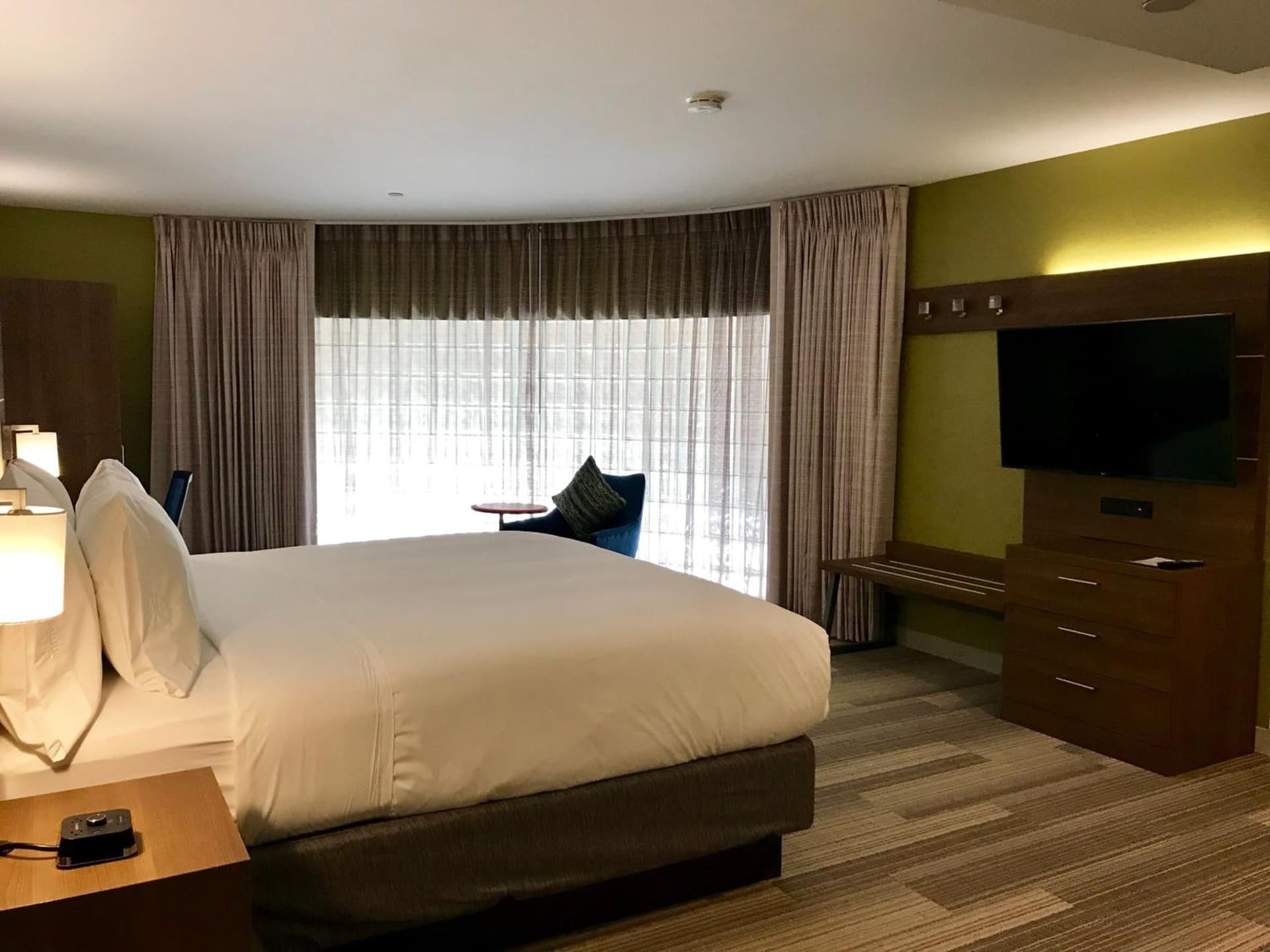 Holiday Inn Express & Suites Pasadena - Los Angeles by IHG gallery photo in Pasadena, CA — image 37