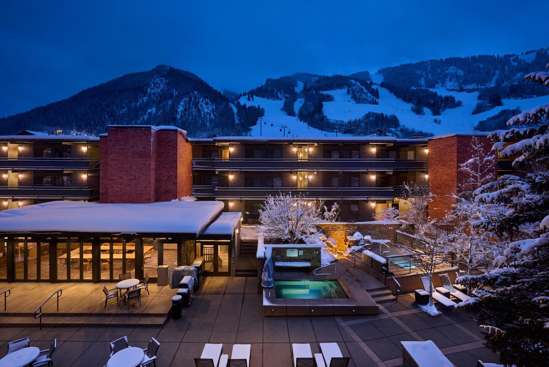 Aspen Square Condominium Hotel interior in Aspen, CO — gallery photo 2