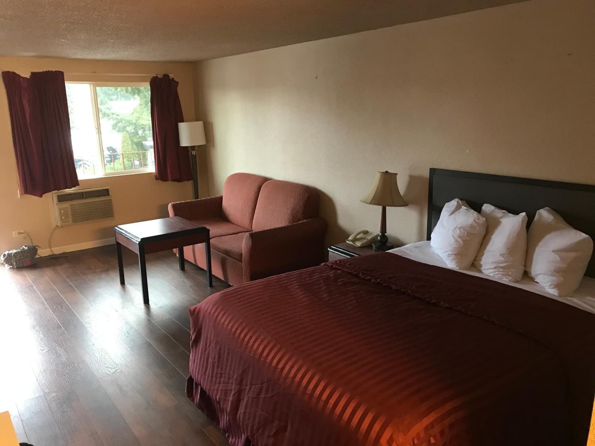 Smokey Point Motor Inn gallery photo in Arlington, WA — image 43