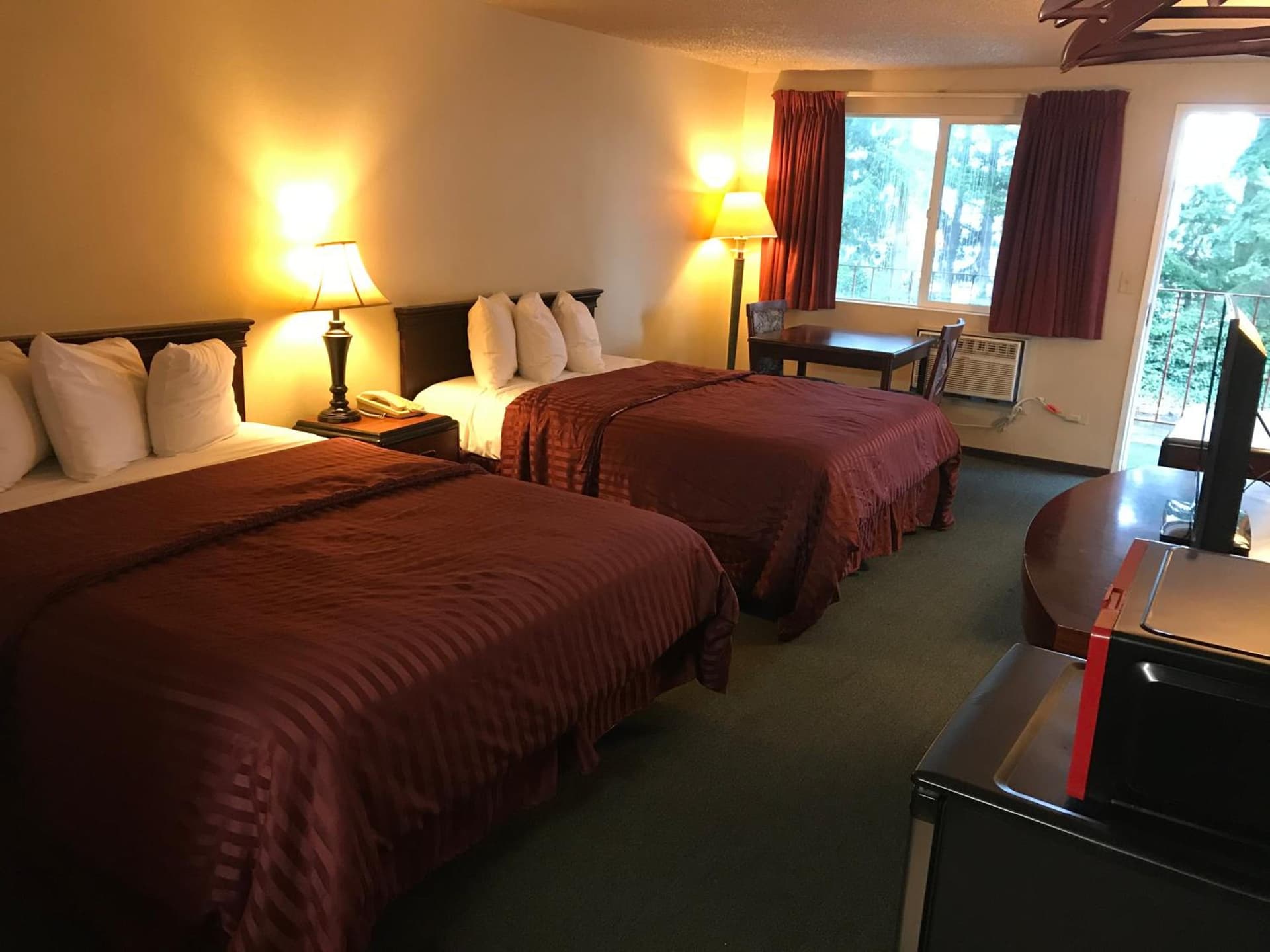 Smokey Point Motor Inn gallery photo in Arlington, WA — image 36