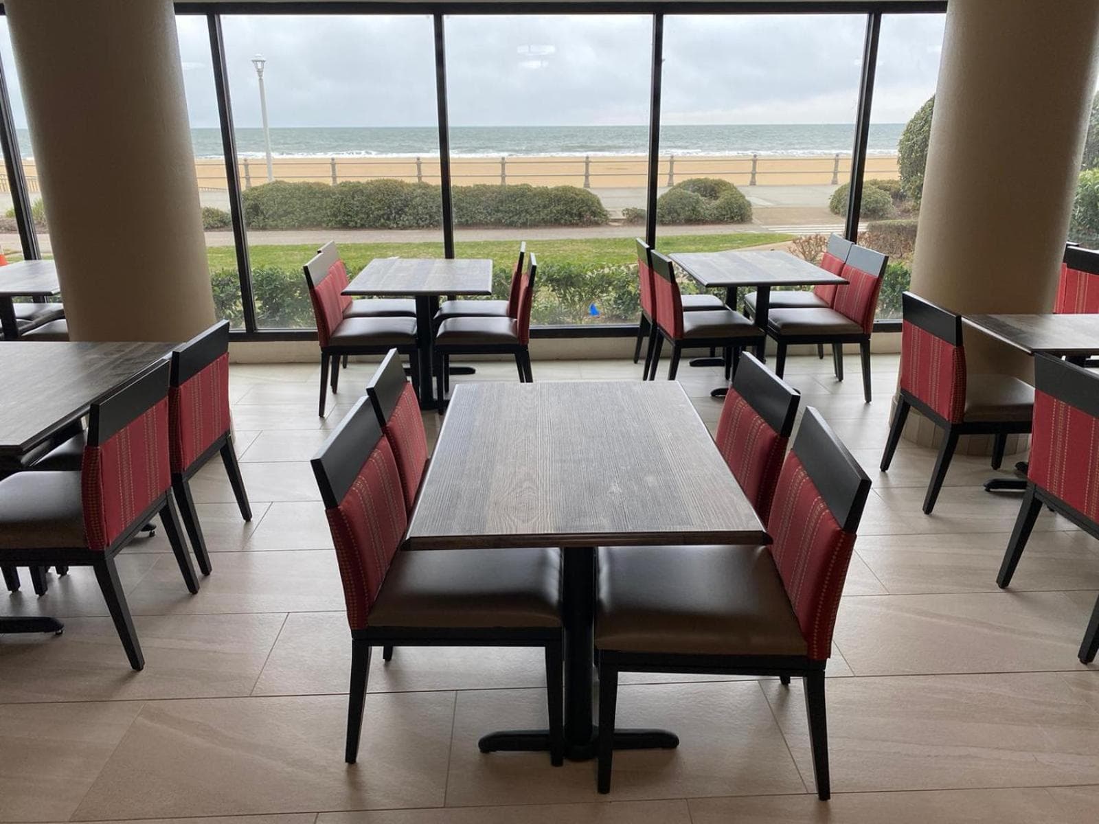 Coastal Hotel & Suites Virginia Beach - Oceanfront gallery photo in Virginia Beach, VA — image 13