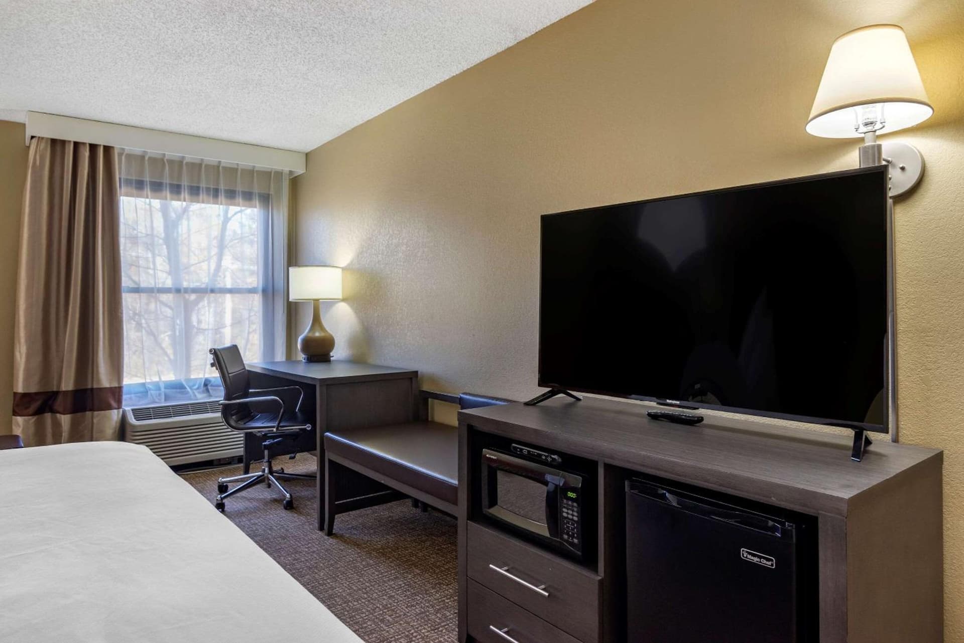 Comfort Inn Opelika - Auburn gallery photo in Opelika, AL — image 10