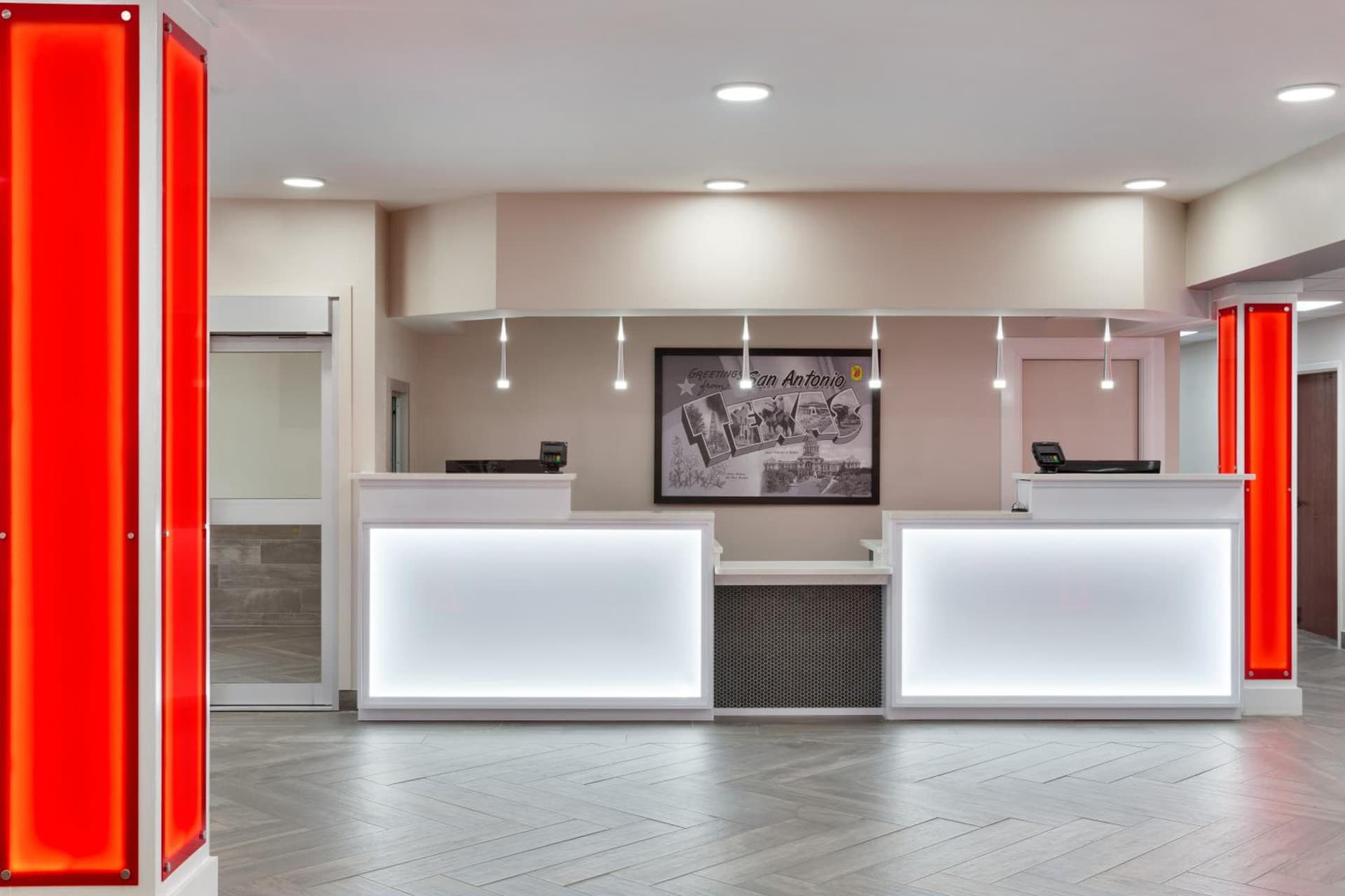 Super 8 by Wyndham San Antonio Airport North property views in San Antonio, TX — gallery photo 3