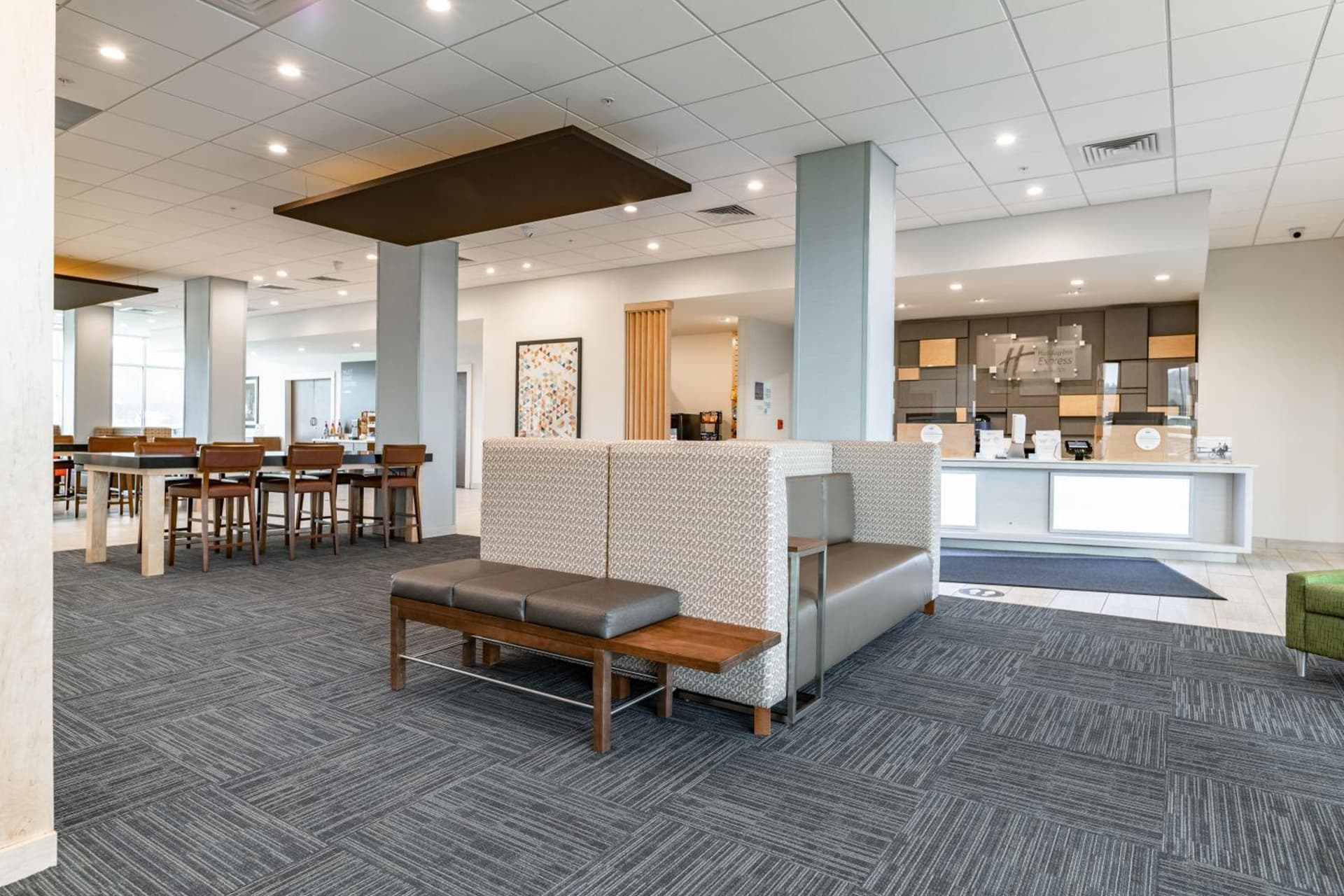 Holiday Inn Express & Suites - Moundsville by IHG interior in Moundsville, WV — gallery photo 2