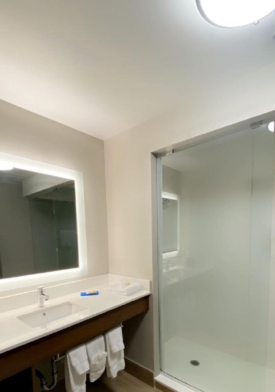 Holiday Inn Express Quantico - Stafford by IHG gallery photo in Stafford, VA — image 37