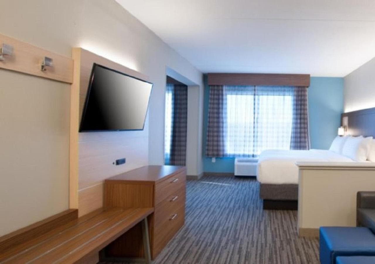 Holiday Inn Express Quantico - Stafford by IHG gallery photo in Stafford, VA — image 48