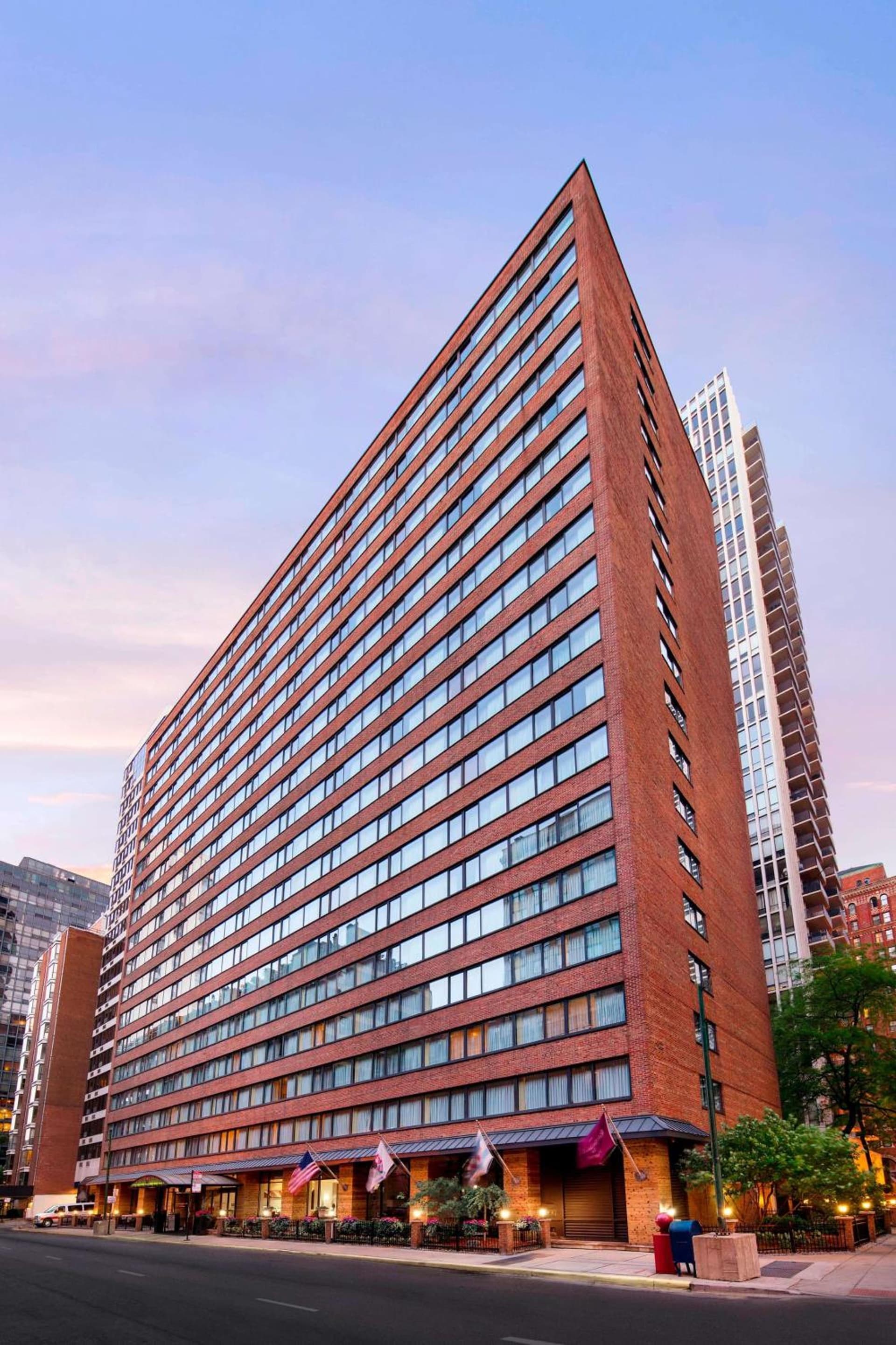 Sonesta ES Suites Chicago Downtown Magnificent Mile Medical property views in Chicago, IL — gallery photo 3