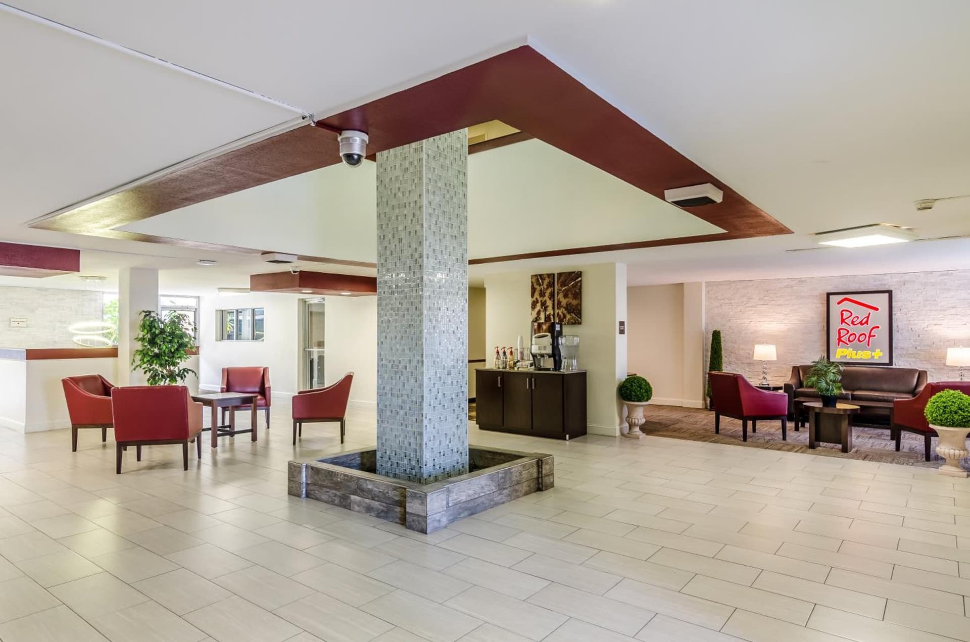 Red Roof Inn PLUS+ Wichita East gallery photo in Wichita, KS — image 75