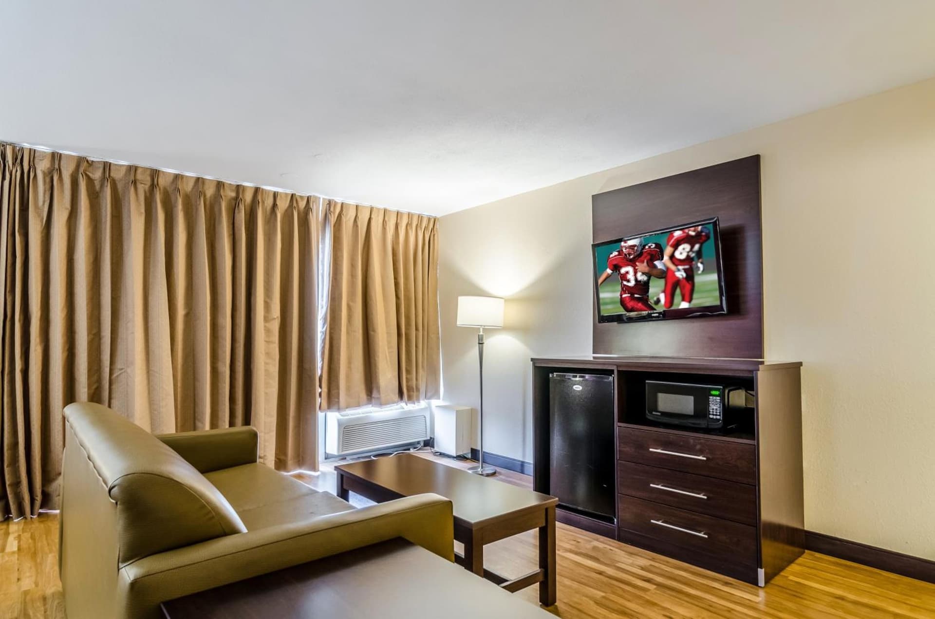 Red Roof Inn PLUS+ Wichita East gallery photo in Wichita, KS — image 48