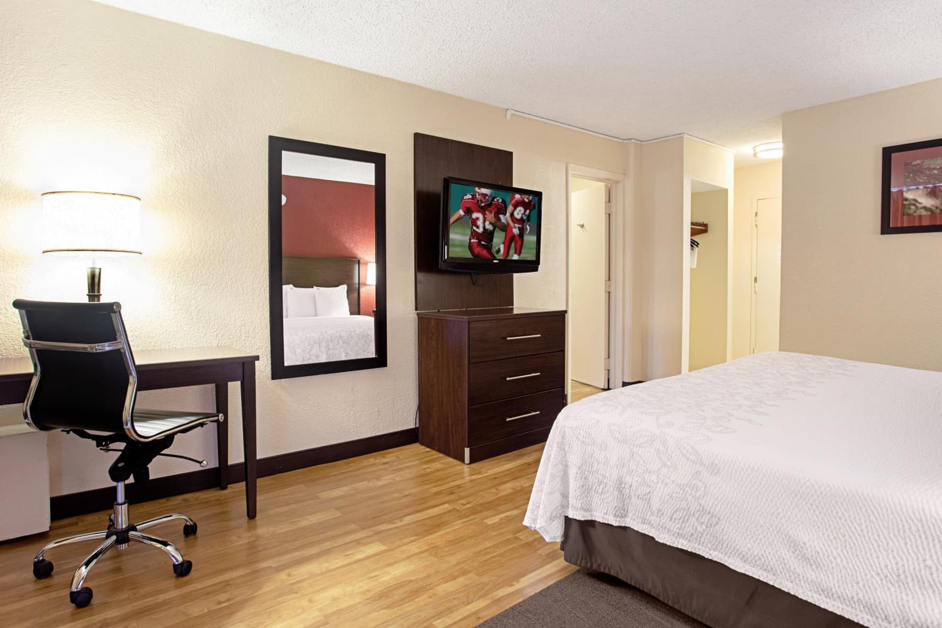 Red Roof Inn PLUS+ Wichita East gallery photo in Wichita, KS — image 13