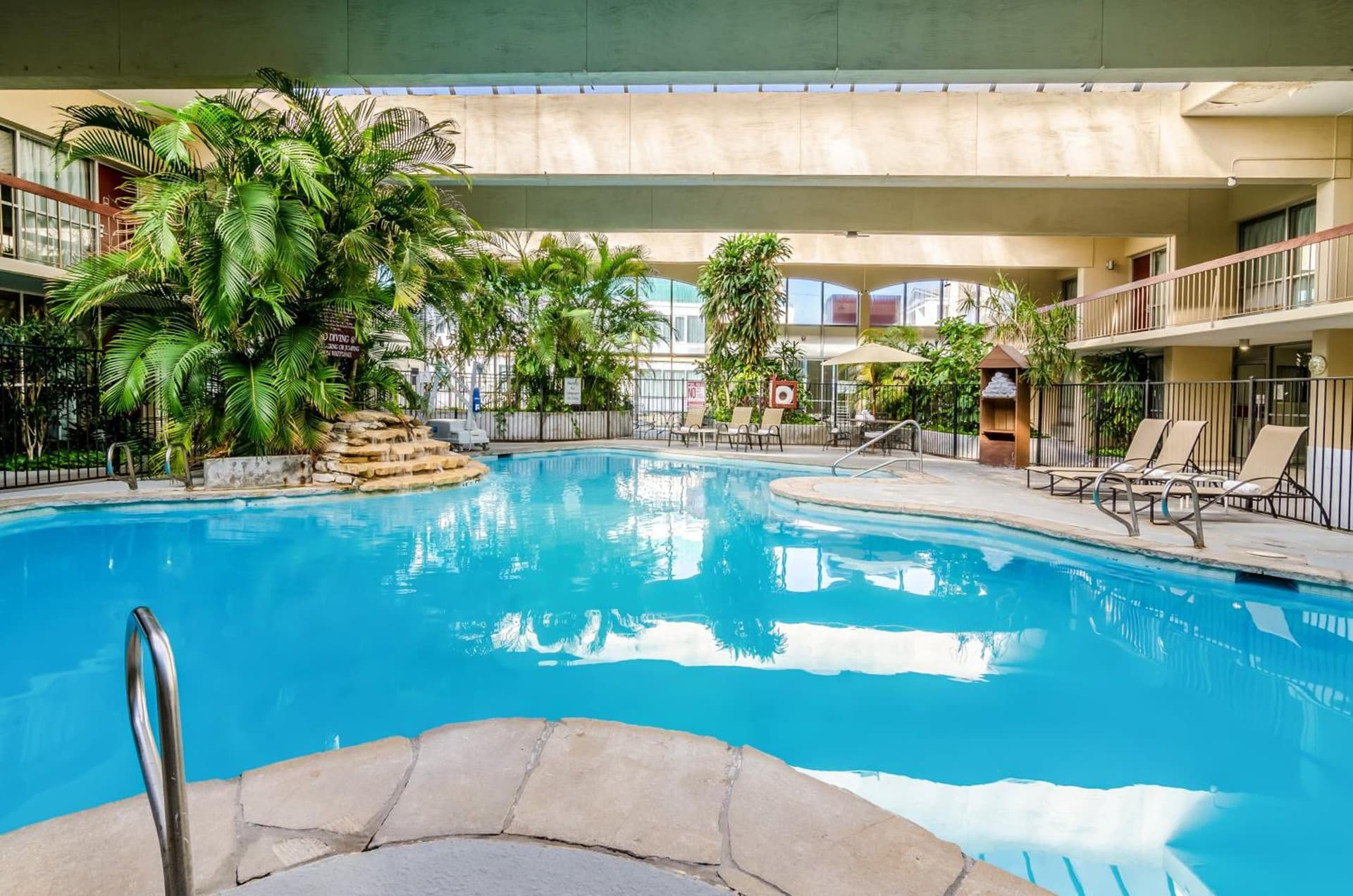 Red Roof Inn PLUS+ Wichita East gallery photo in Wichita, KS — image 80