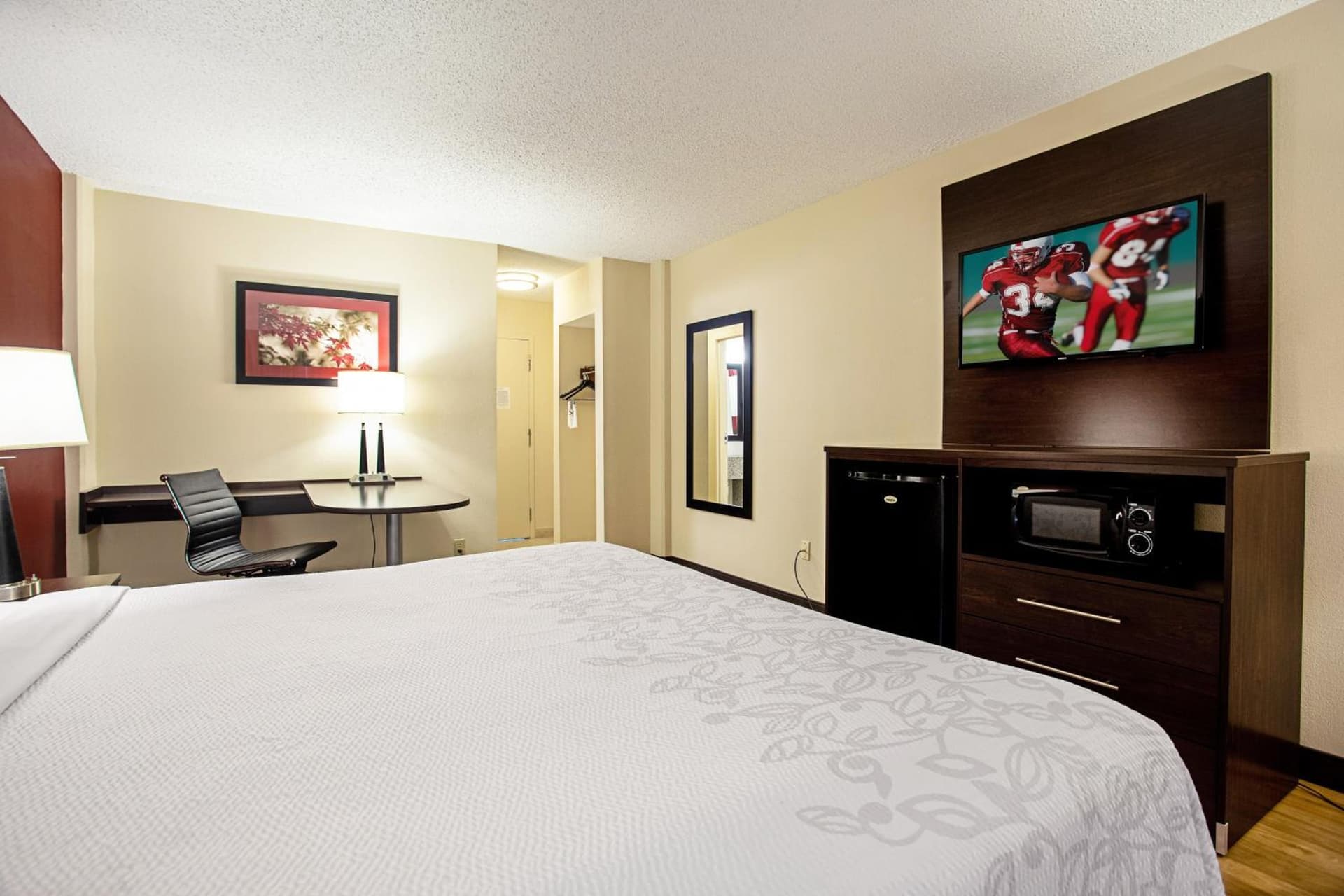 Red Roof Inn PLUS+ Wichita East gallery photo in Wichita, KS — image 28