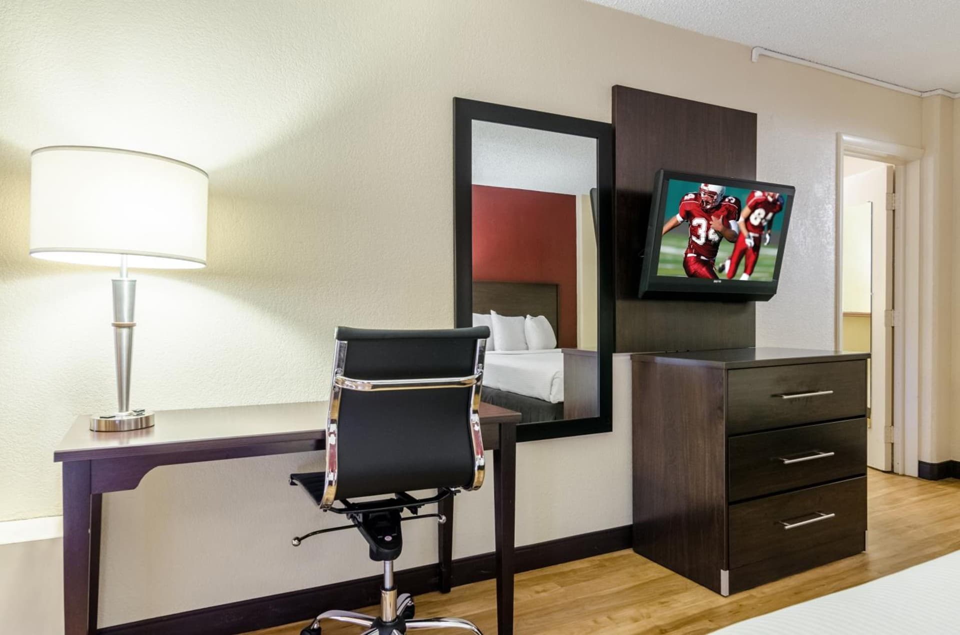 Red Roof Inn PLUS+ Wichita East gallery photo in Wichita, KS — image 67