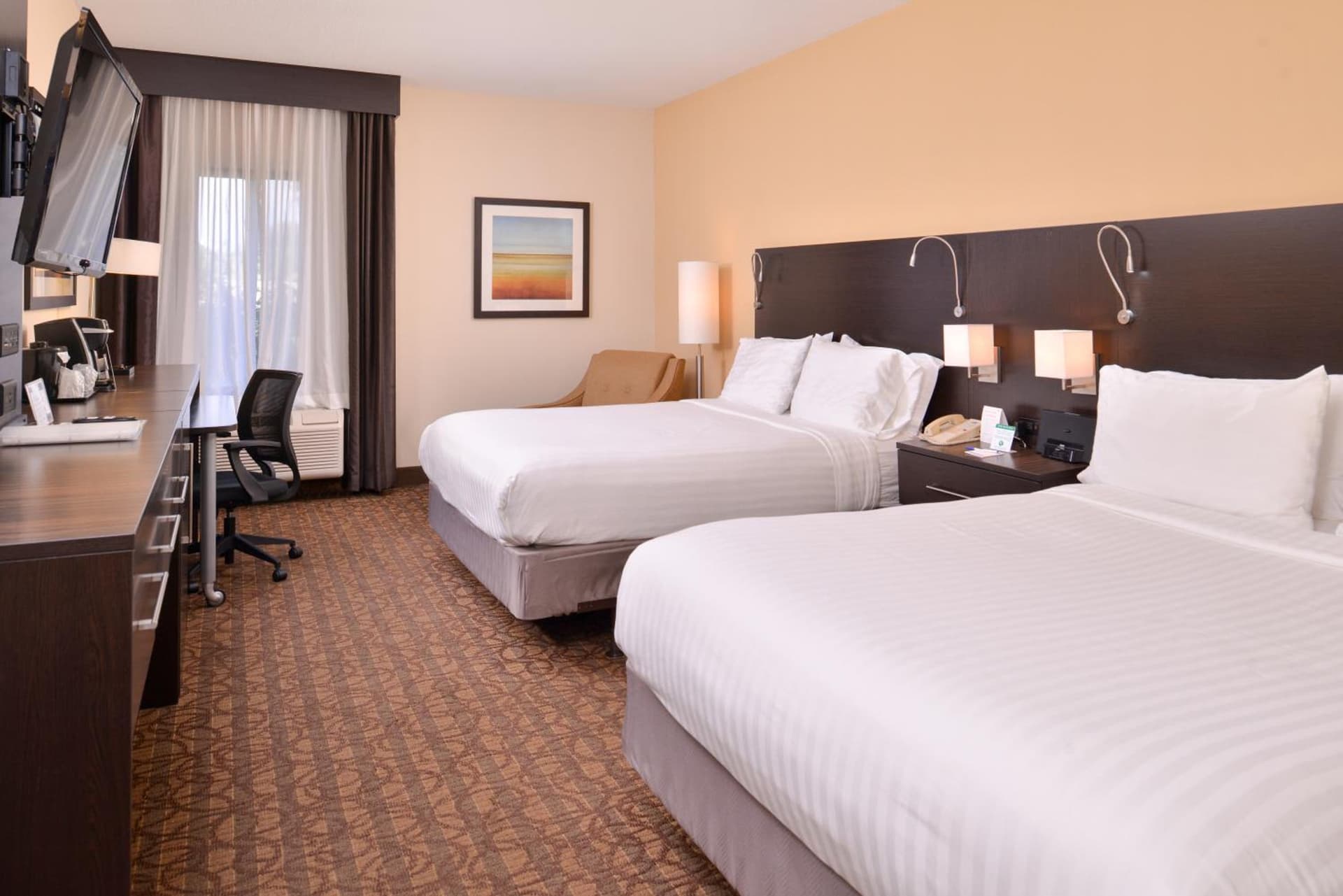Holiday Inn Express & Suites Topeka West I-70 Wanamaker by IHG gallery photo in Topeka, KS — image 55