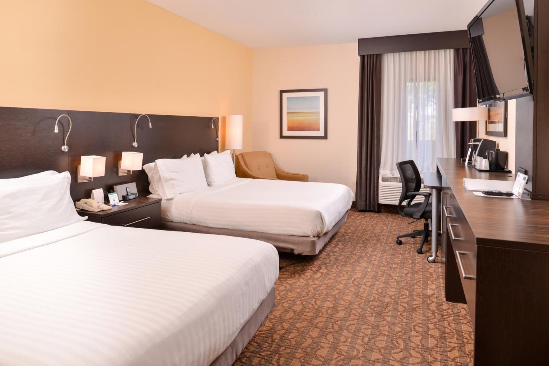 Holiday Inn Express & Suites Topeka West I-70 Wanamaker by IHG gallery photo in Topeka, KS — image 61
