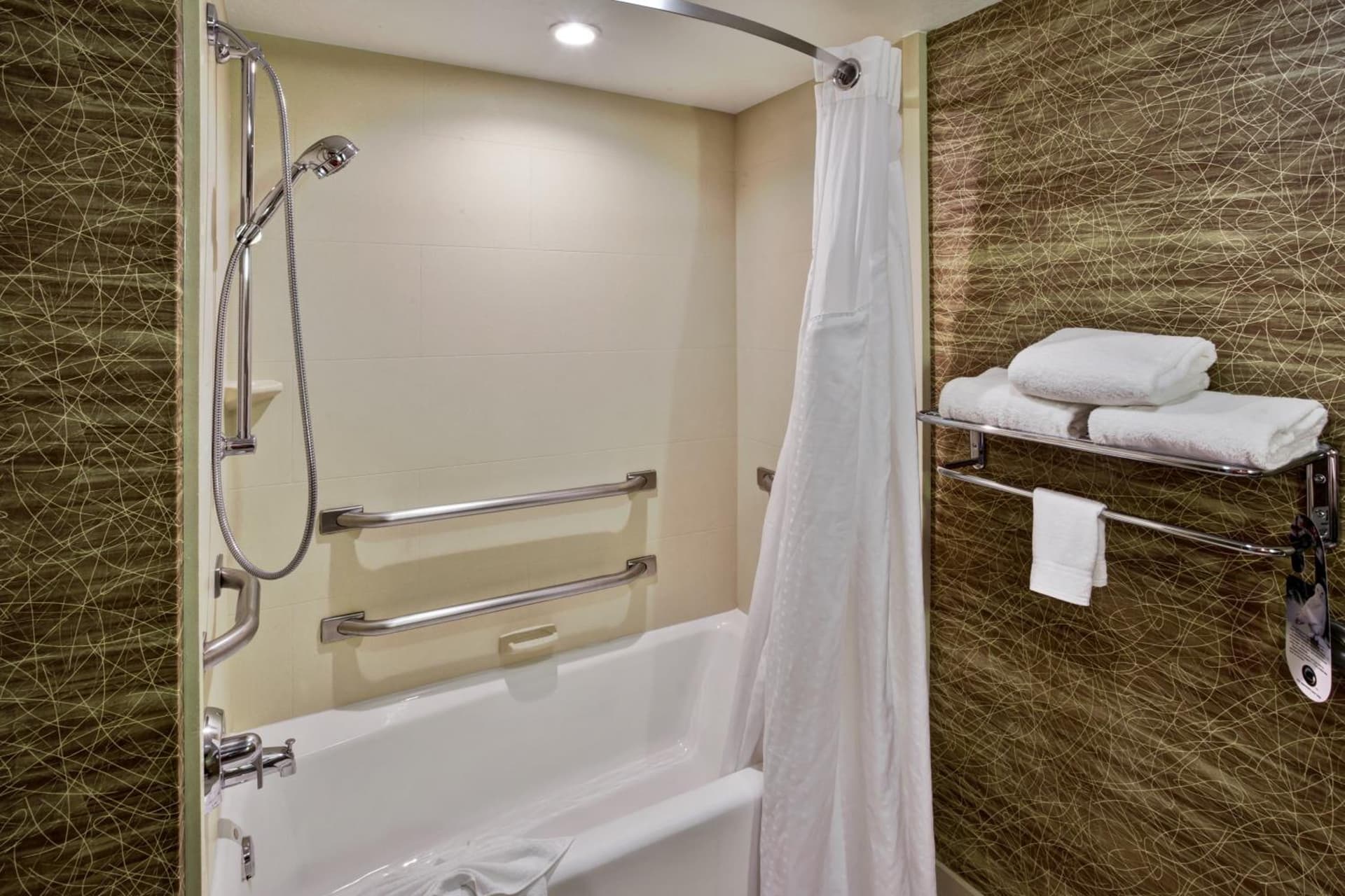 Holiday Inn Hotel & Suites Chicago Northwest - Elgin by IHG gallery photo in Elgin, IL — image 53