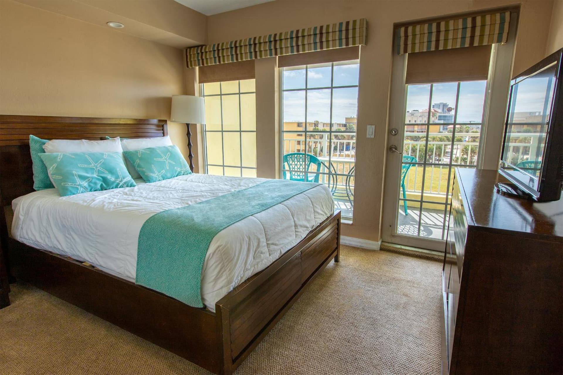 Sea Shells Beach Club property views in Daytona Beach, FL — gallery photo 3