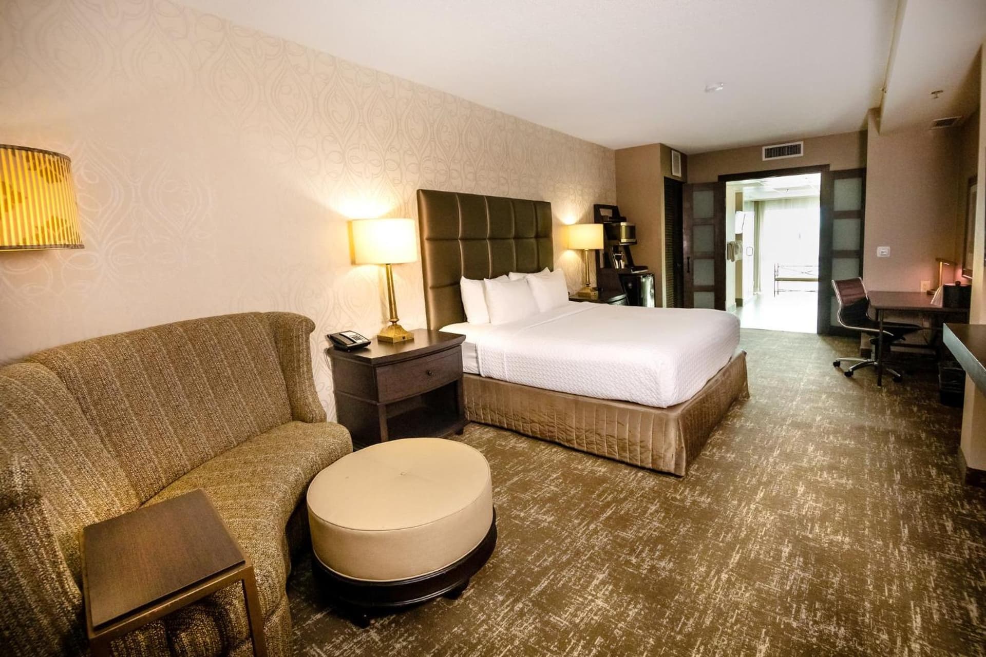 Crowne Plaza Charleston by IHG gallery photo in Charleston, SC — image 73
