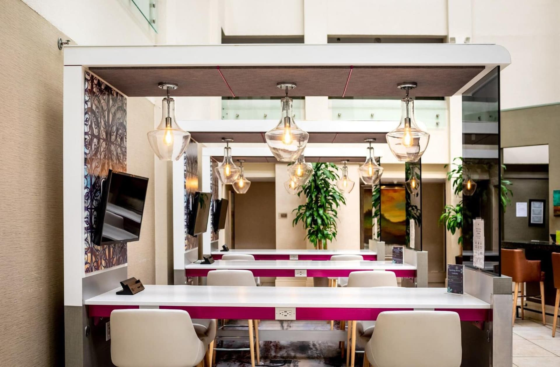 Crowne Plaza Charleston by IHG gallery photo in Charleston, SC — image 58