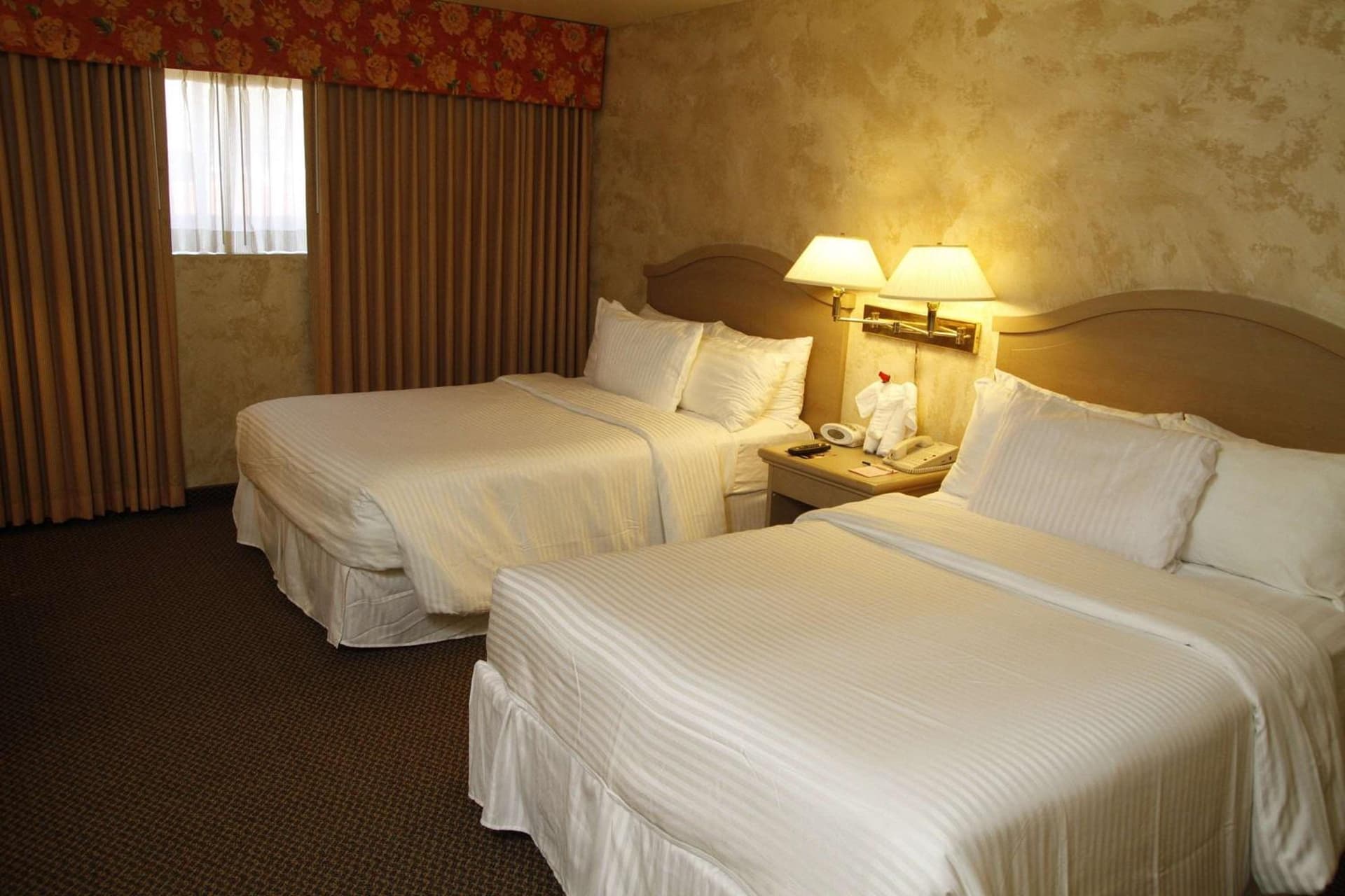 Ramada by Wyndham Viscount Suites Tucson East gallery photo in Tucson, AZ — image 13
