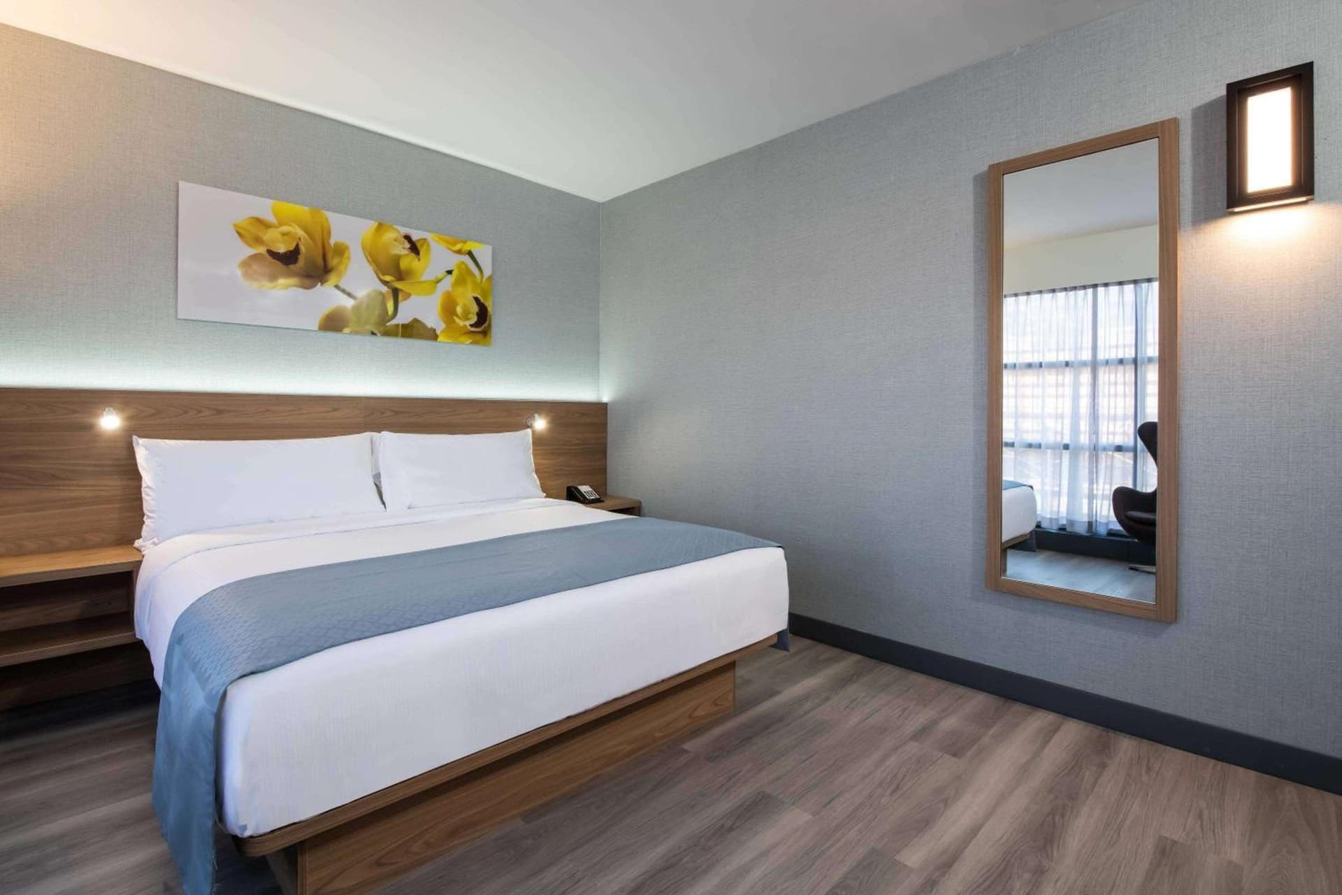 Wingate by Wyndham Long Island City gallery photo in Queens, NY — image 30