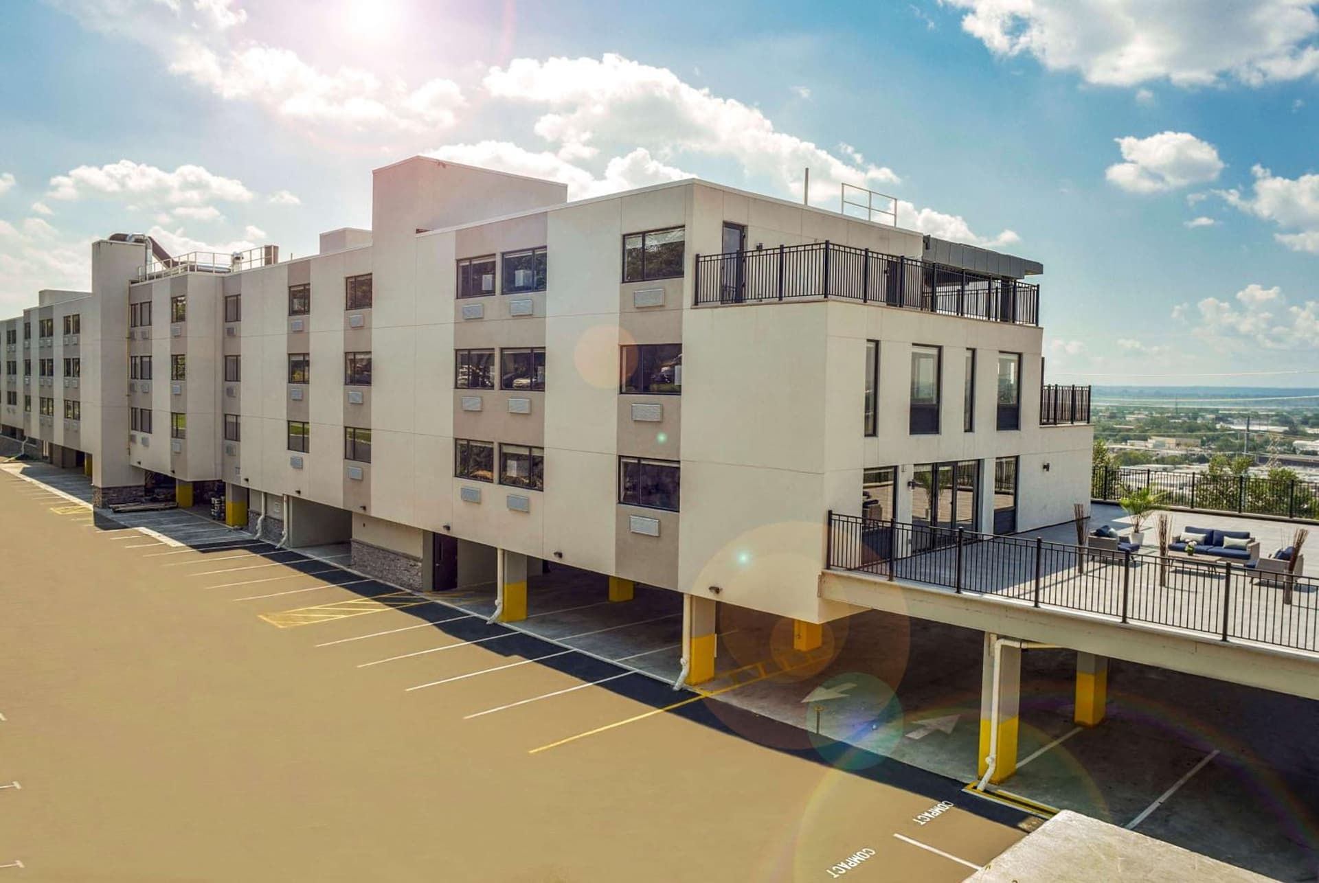 Wyndham Garden North Bergen - Secaucus property views in North Bergen, NJ — gallery photo 3