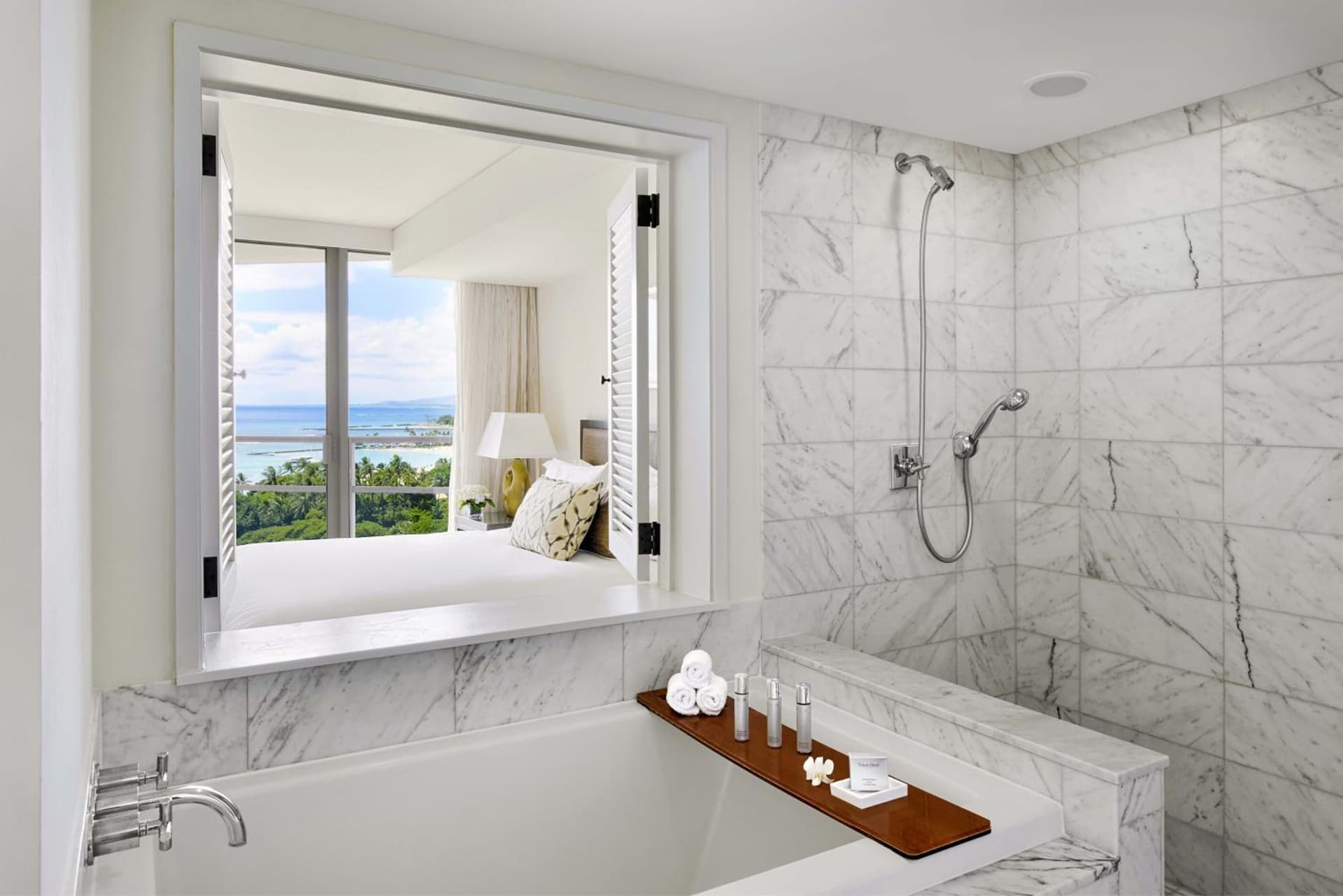 Ka Laʻi Waikiki Beach, LXR Hotels & Resorts gallery photo in Honolulu, HI — image 24