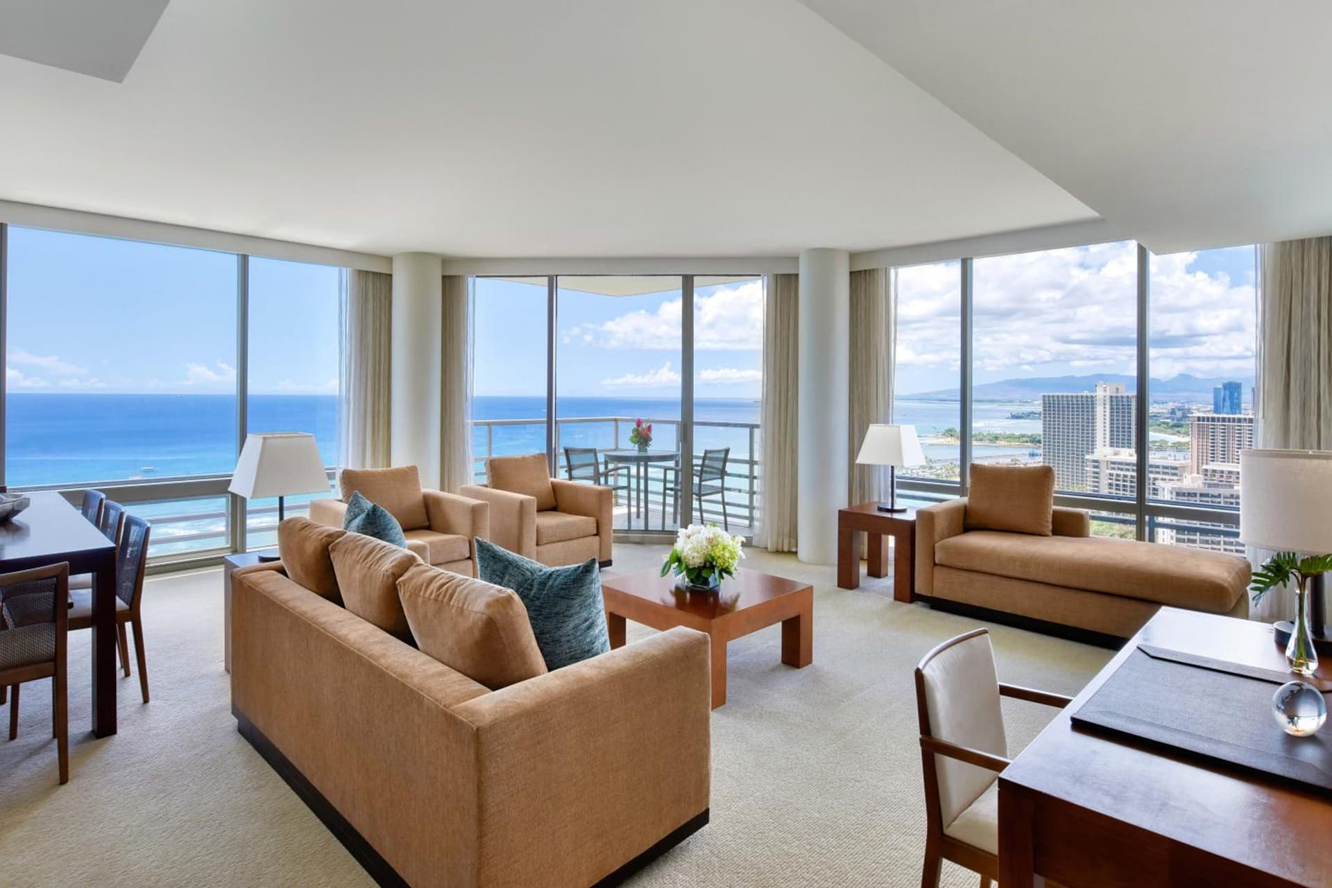 Ka Laʻi Waikiki Beach, LXR Hotels & Resorts gallery photo in Honolulu, HI — image 40
