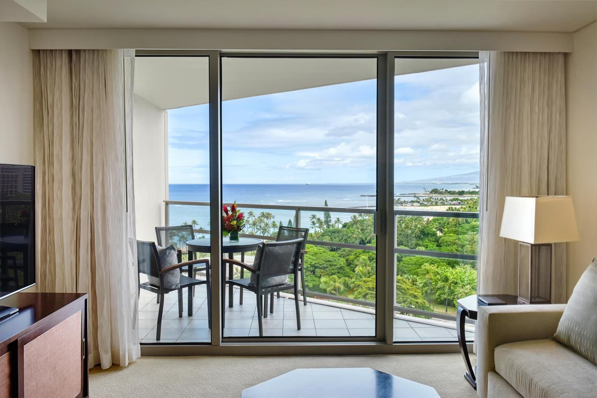 Ka Laʻi Waikiki Beach, LXR Hotels & Resorts gallery photo in Honolulu, HI — image 19