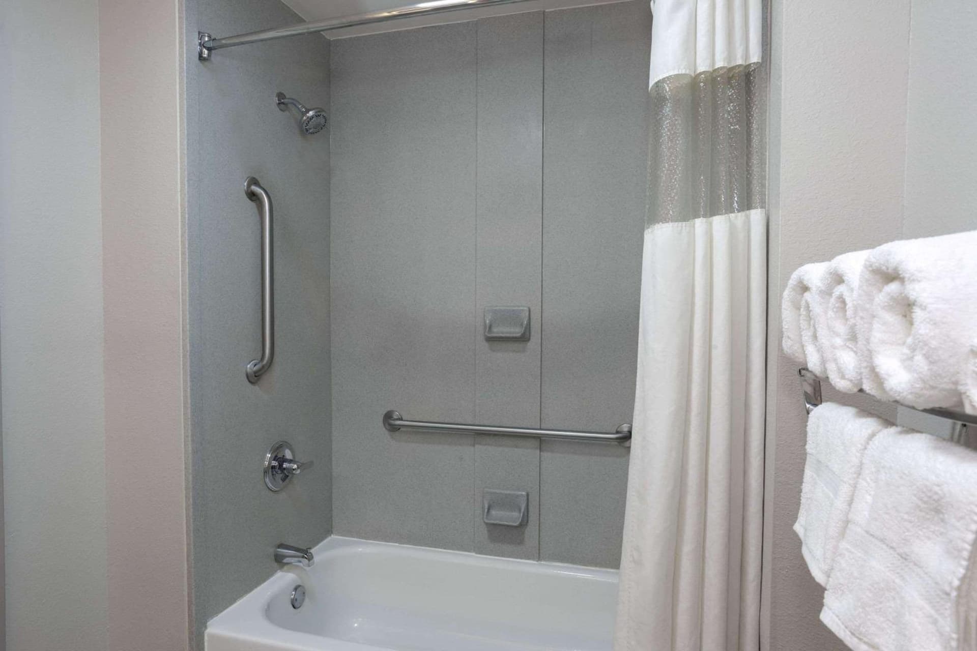 La Quinta by Wyndham Mobile - Daphne gallery photo in Daphne, AL — image 22