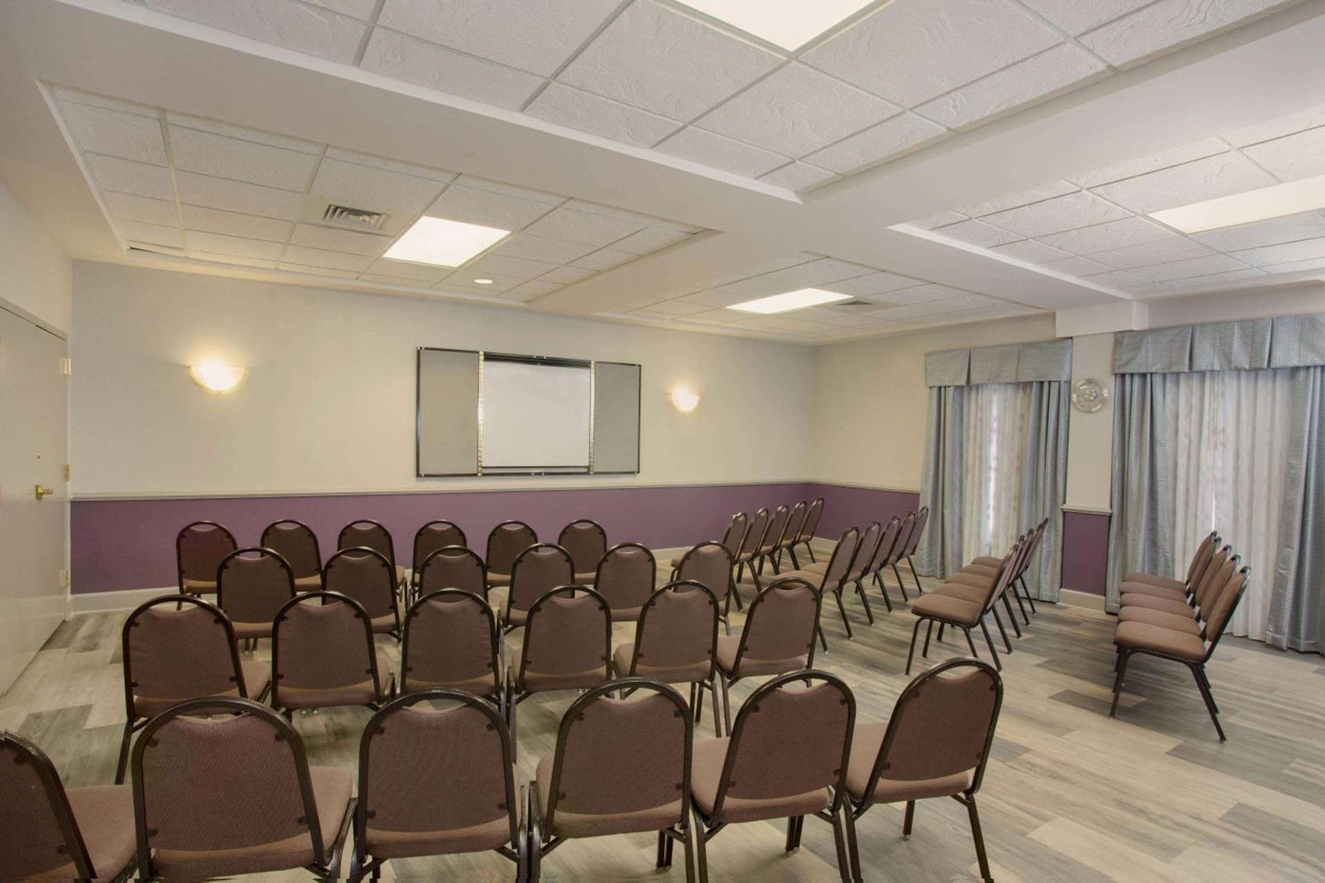 La Quinta by Wyndham Mobile - Daphne gallery photo in Daphne, AL — image 33