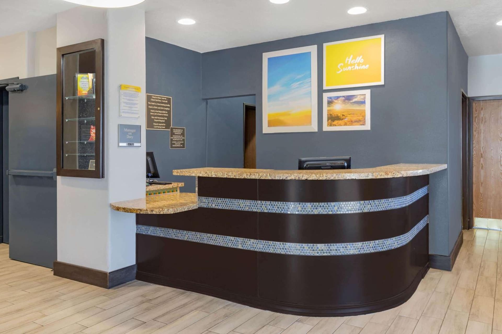 Days Inn by Wyndham Bernalillo gallery photo in Bernalillo, NM — image 17