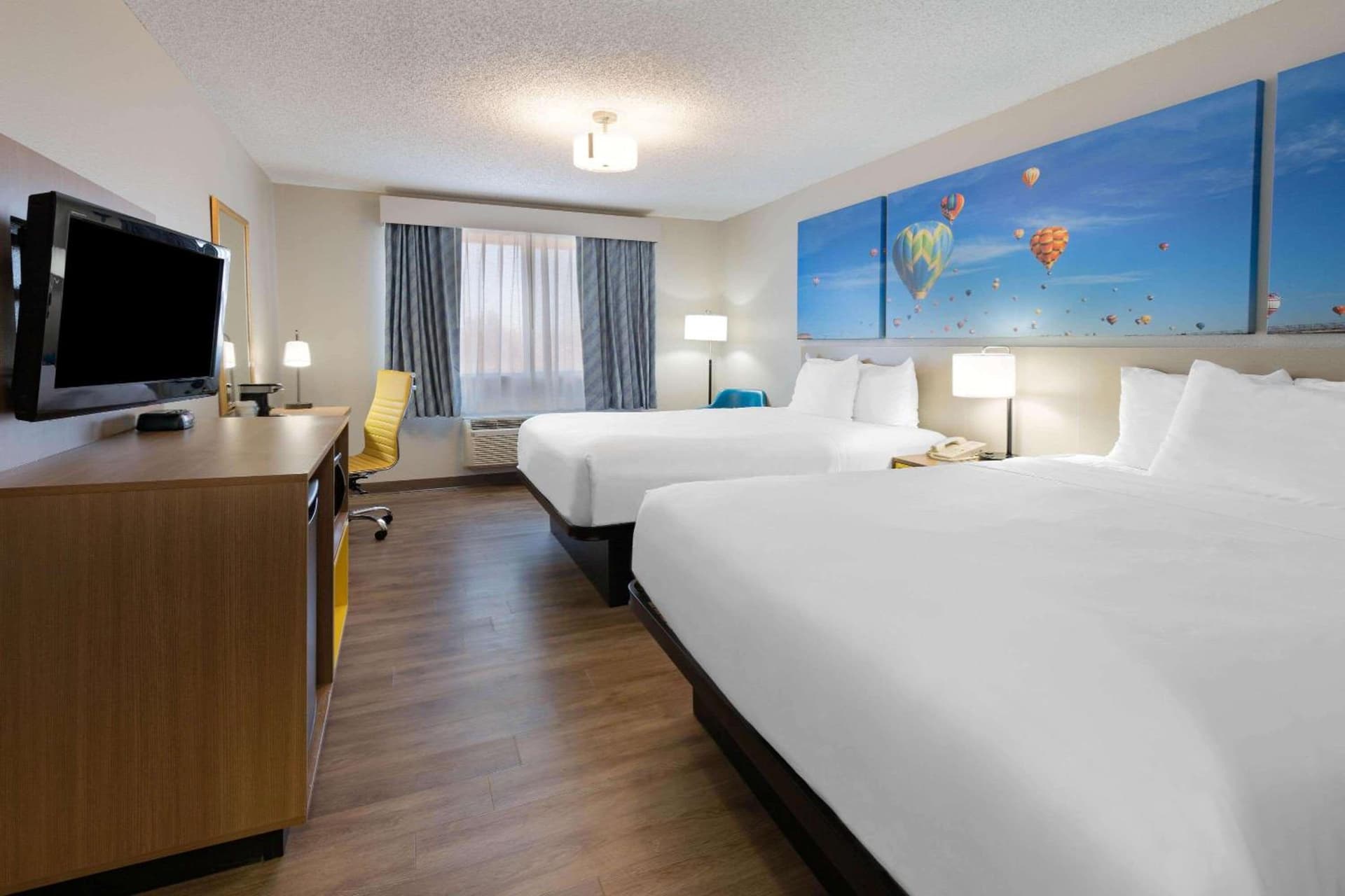 Days Inn by Wyndham Bernalillo gallery photo in Bernalillo, NM — image 10