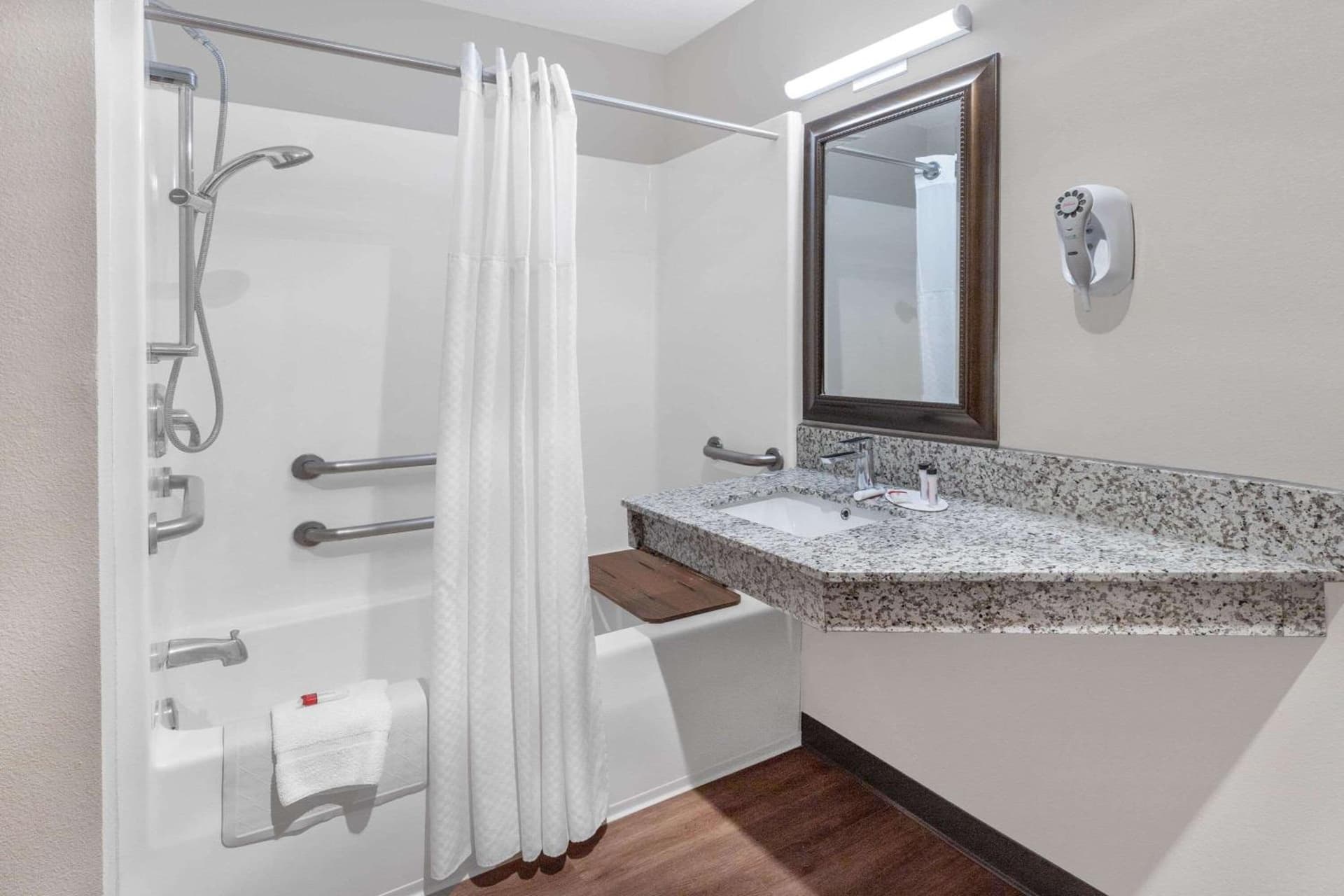 Days Inn by Wyndham Bernalillo gallery photo in Bernalillo, NM — image 34