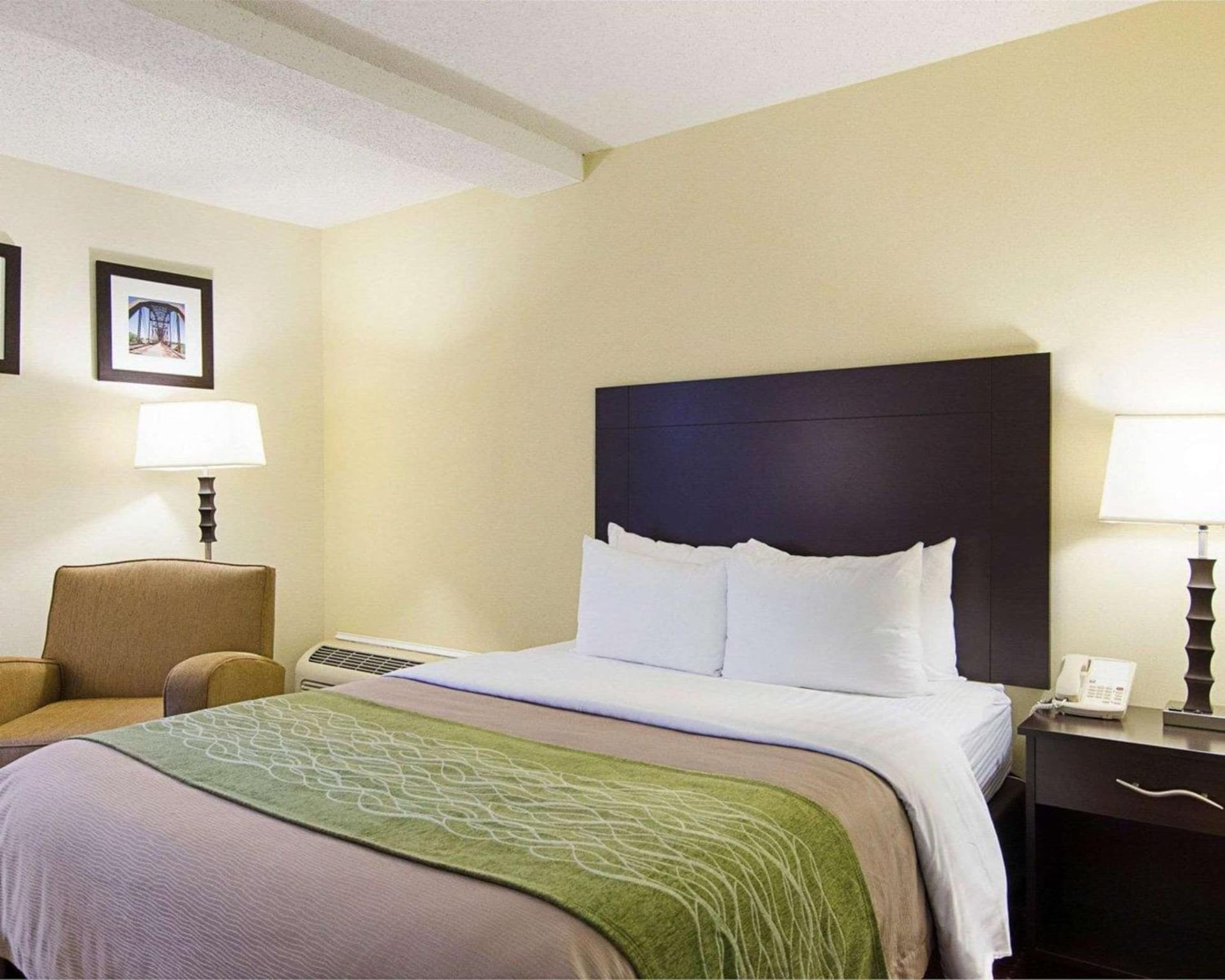 Quality Inn & Suites Little Rock West property views in Little Rock, AR — gallery photo 3