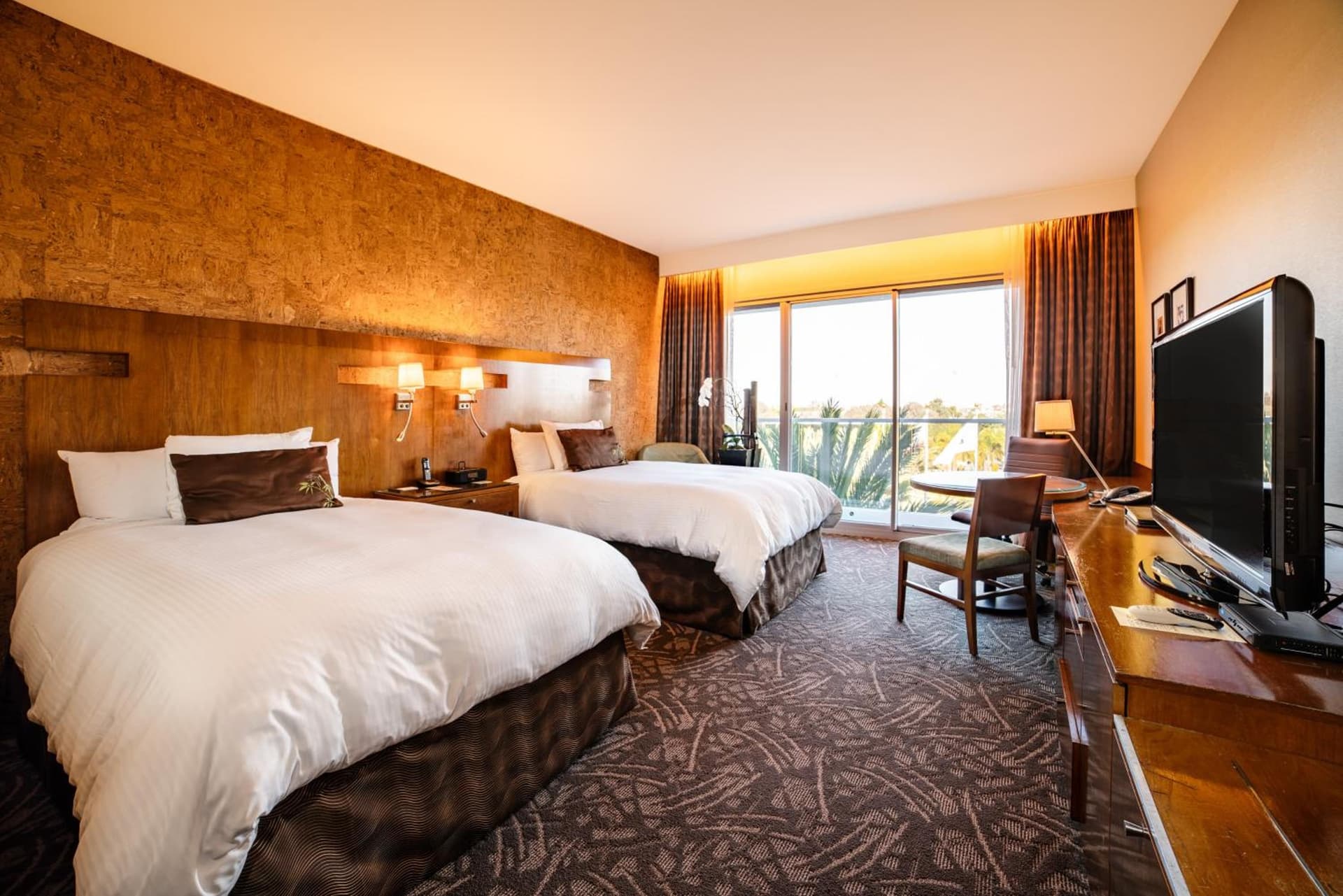 Miyako Hybrid Hotel Torrance gallery photo in Torrance, CA — image 15