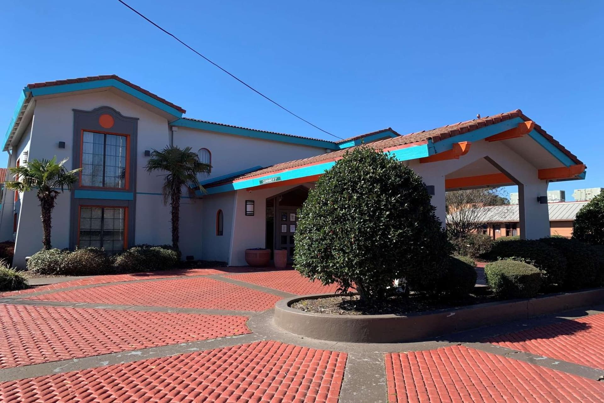 Howard Johnson by Wyndham Columbus Fort Moore gallery photo in Columbus, GA — image 4