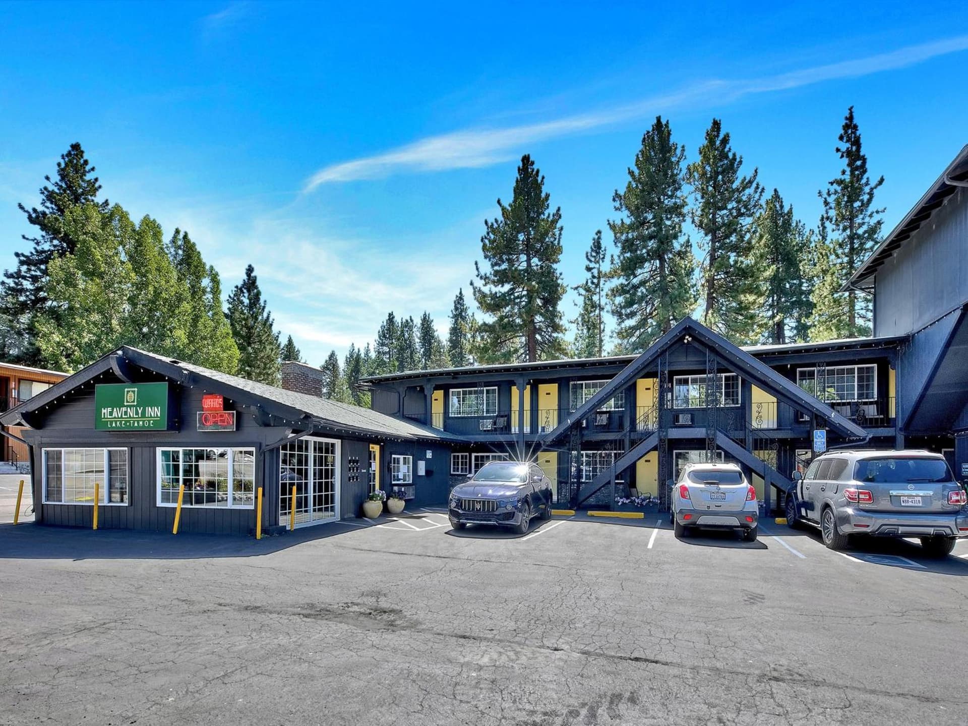 Heavenly Inn Lake Tahoe interior in South Lake Tahoe, CA — gallery photo 2