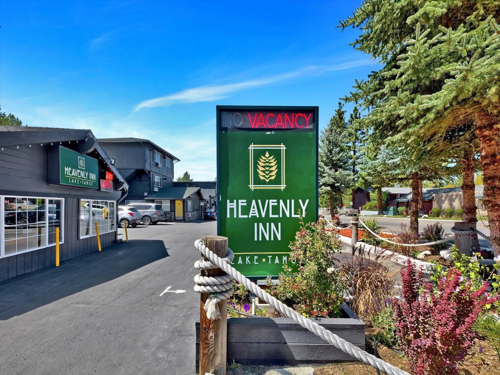 Heavenly Inn Lake Tahoe property views in South Lake Tahoe, CA — gallery photo 3