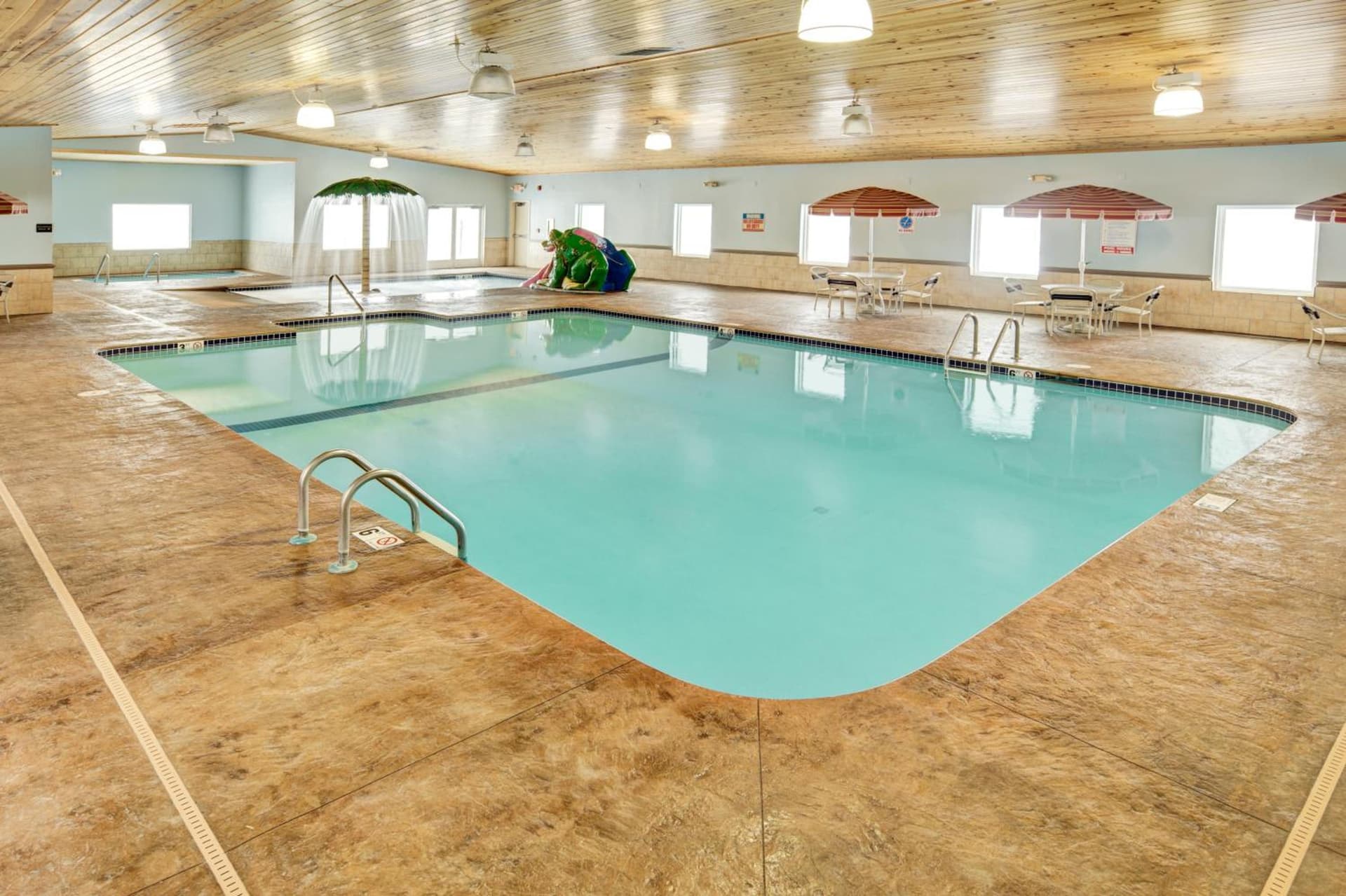 Med City Inn & Suites Rochester Mayo Clinic Area property views in Rochester, MN — gallery photo 3