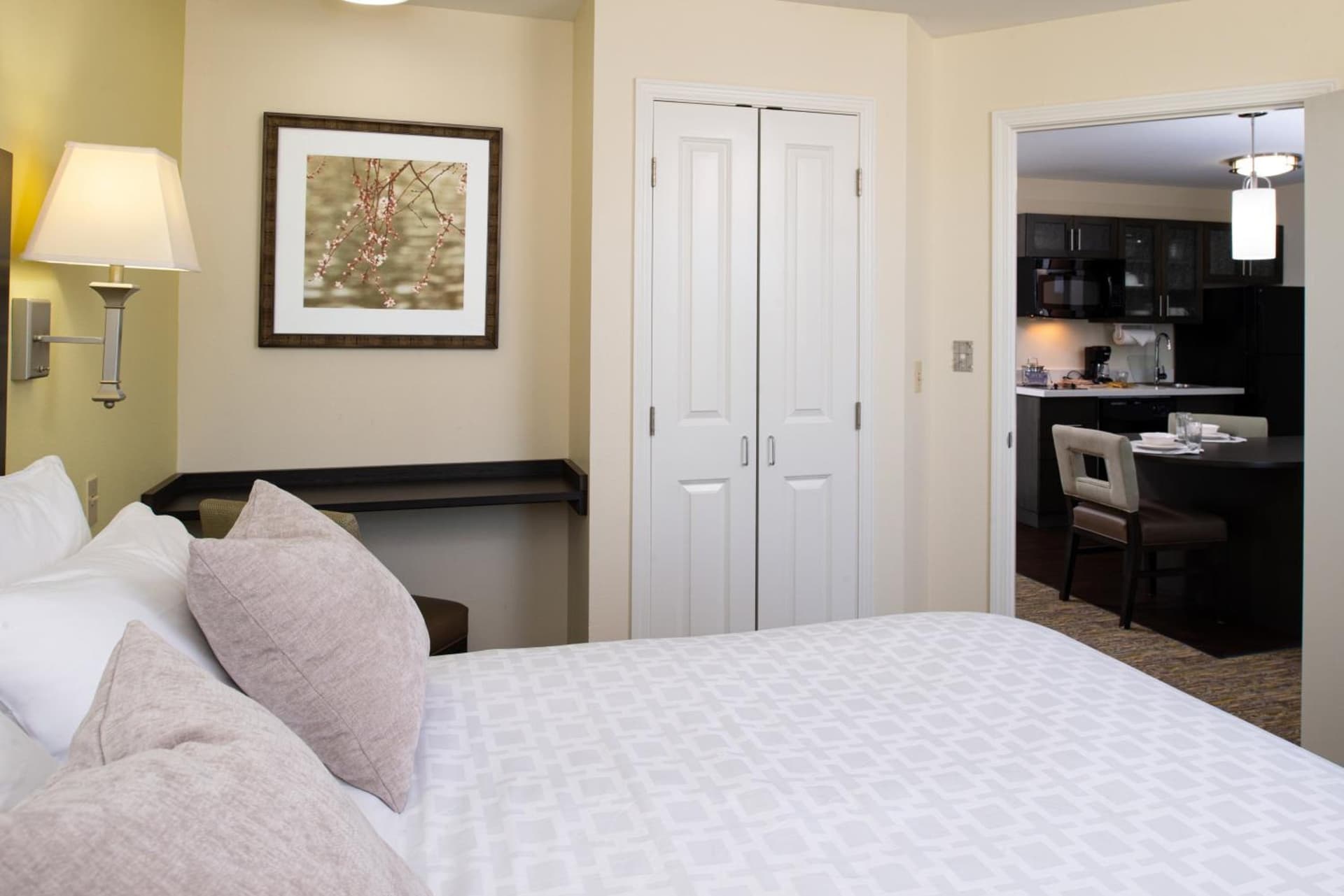 Candlewood Suites Olathe by IHG gallery photo in Olathe, KS — image 4